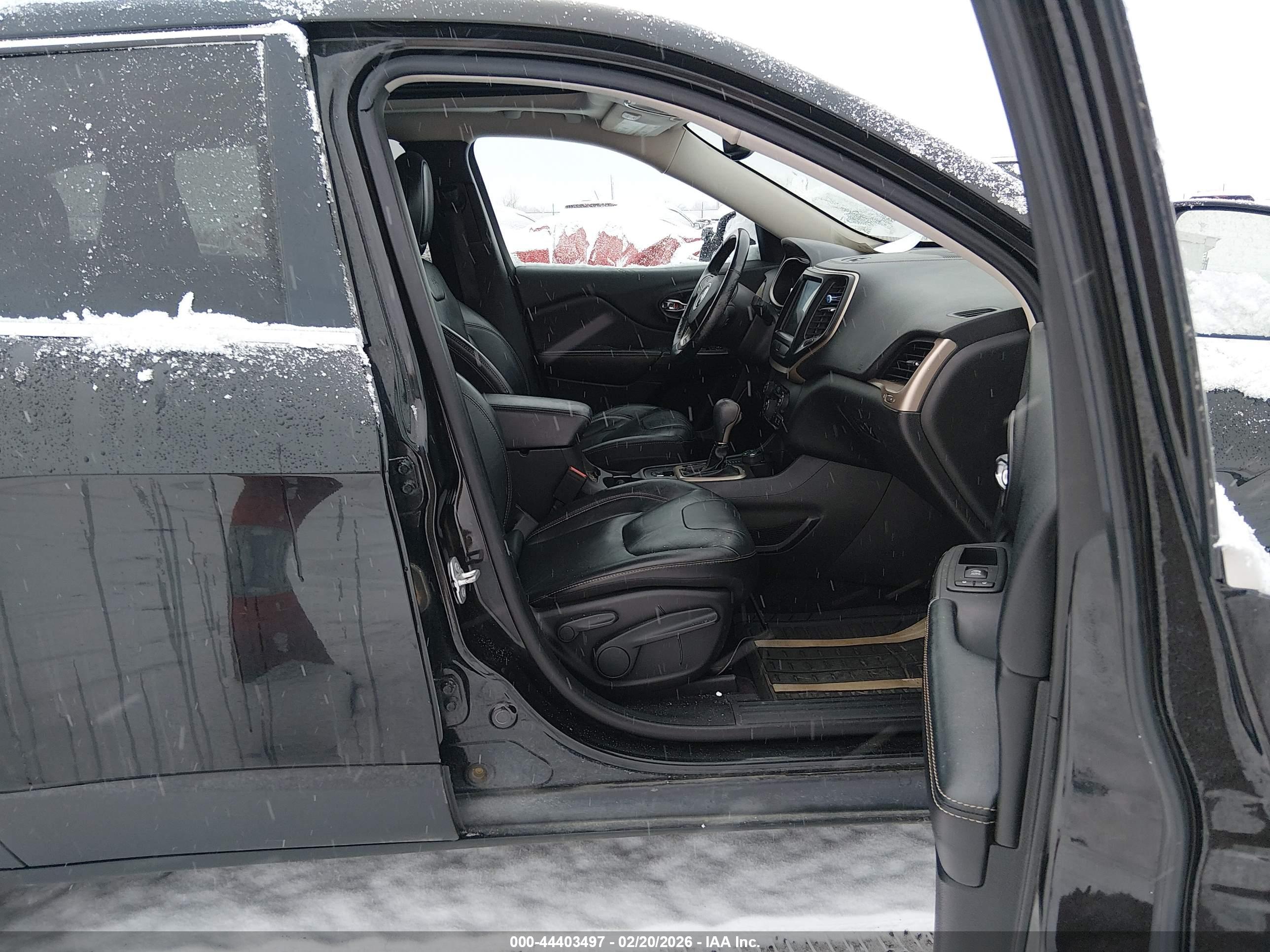 JEEP CHEROKEE image 5