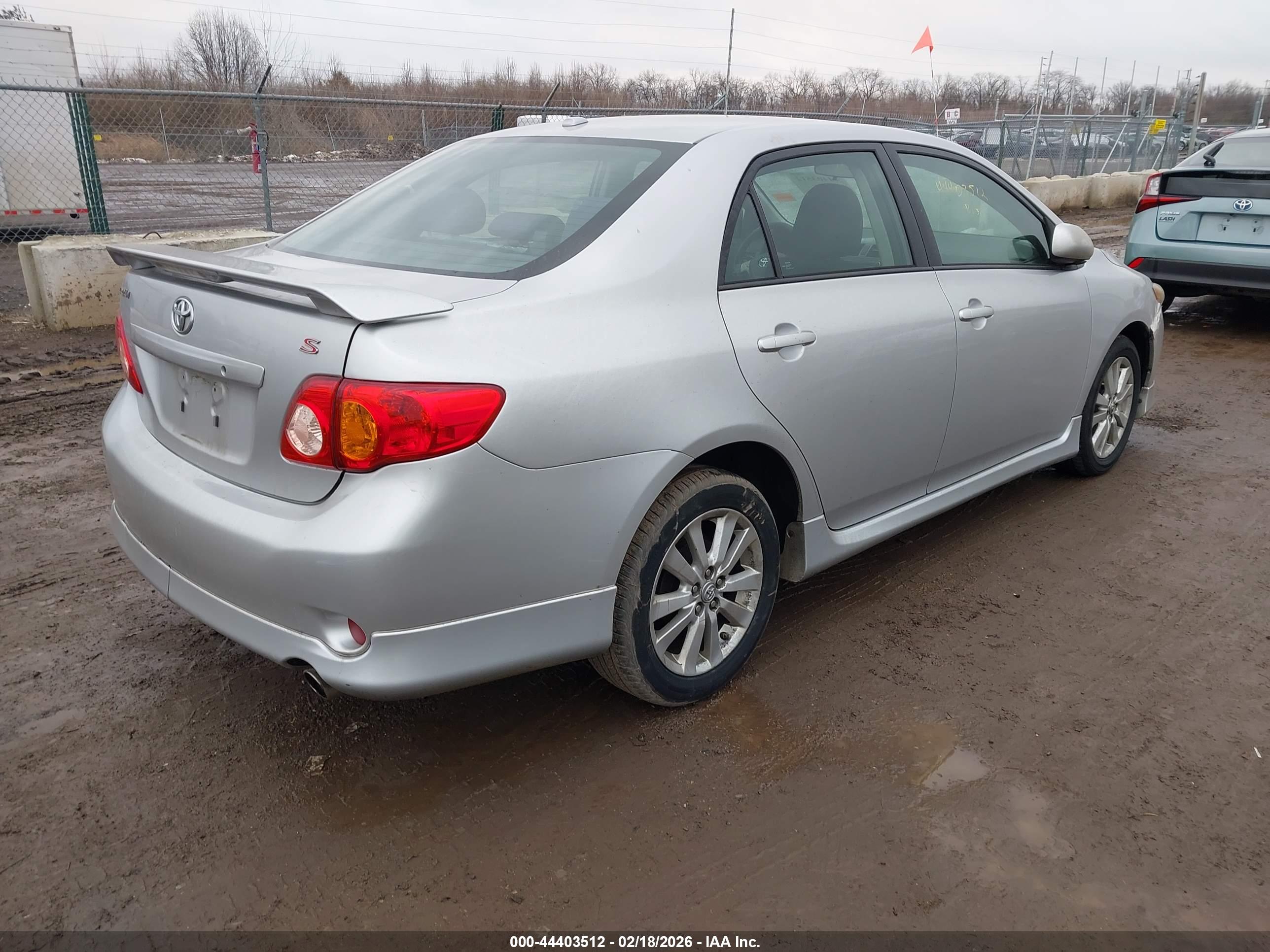 TOYOTA COROLLA image 4