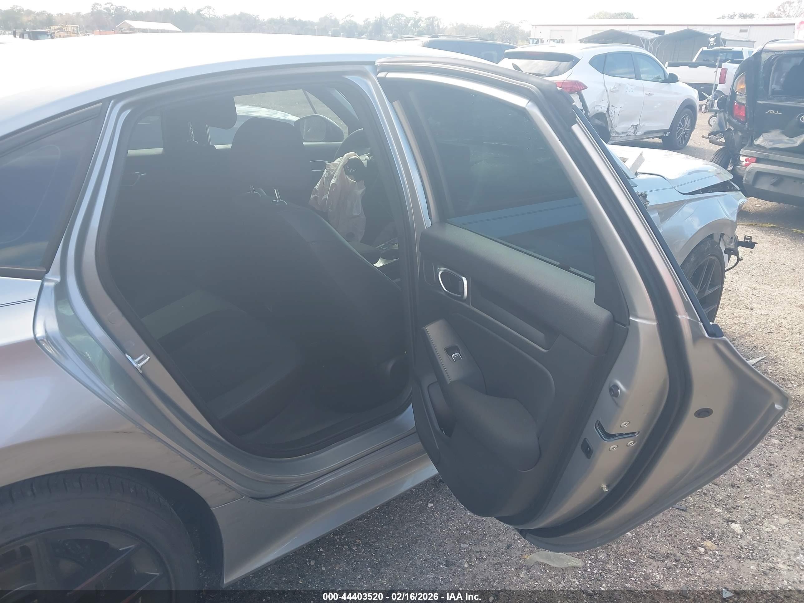 HONDA CIVIC image 8