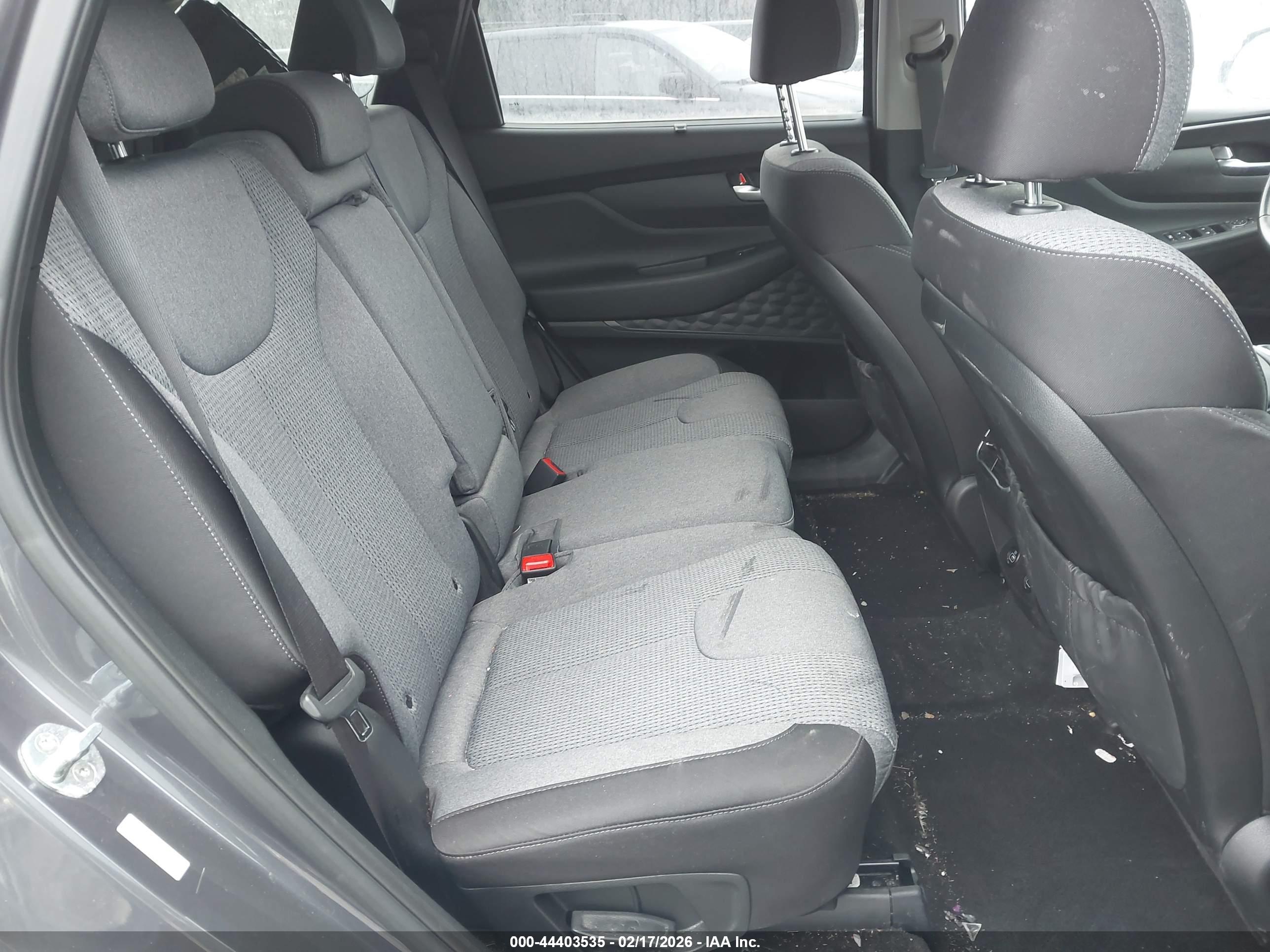 HYUNDAI SANTA image 8