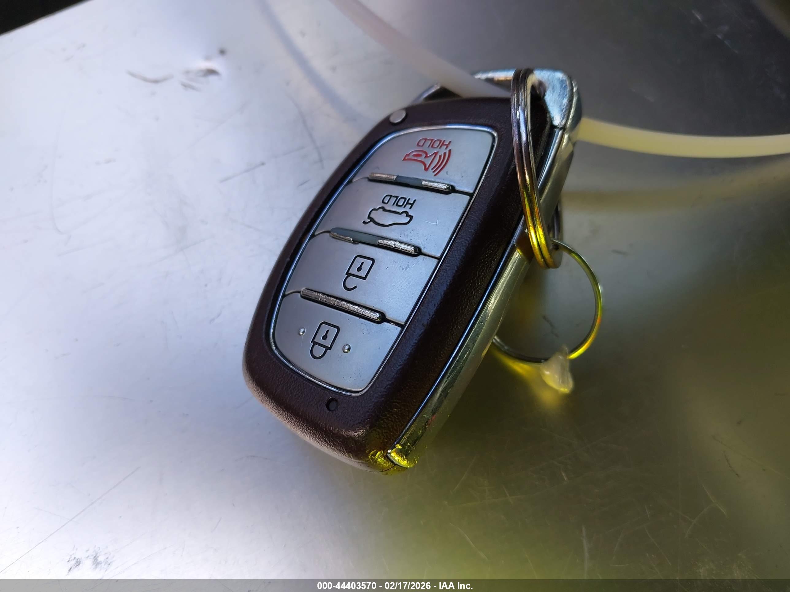 HYUNDAI ELANTRA image 11