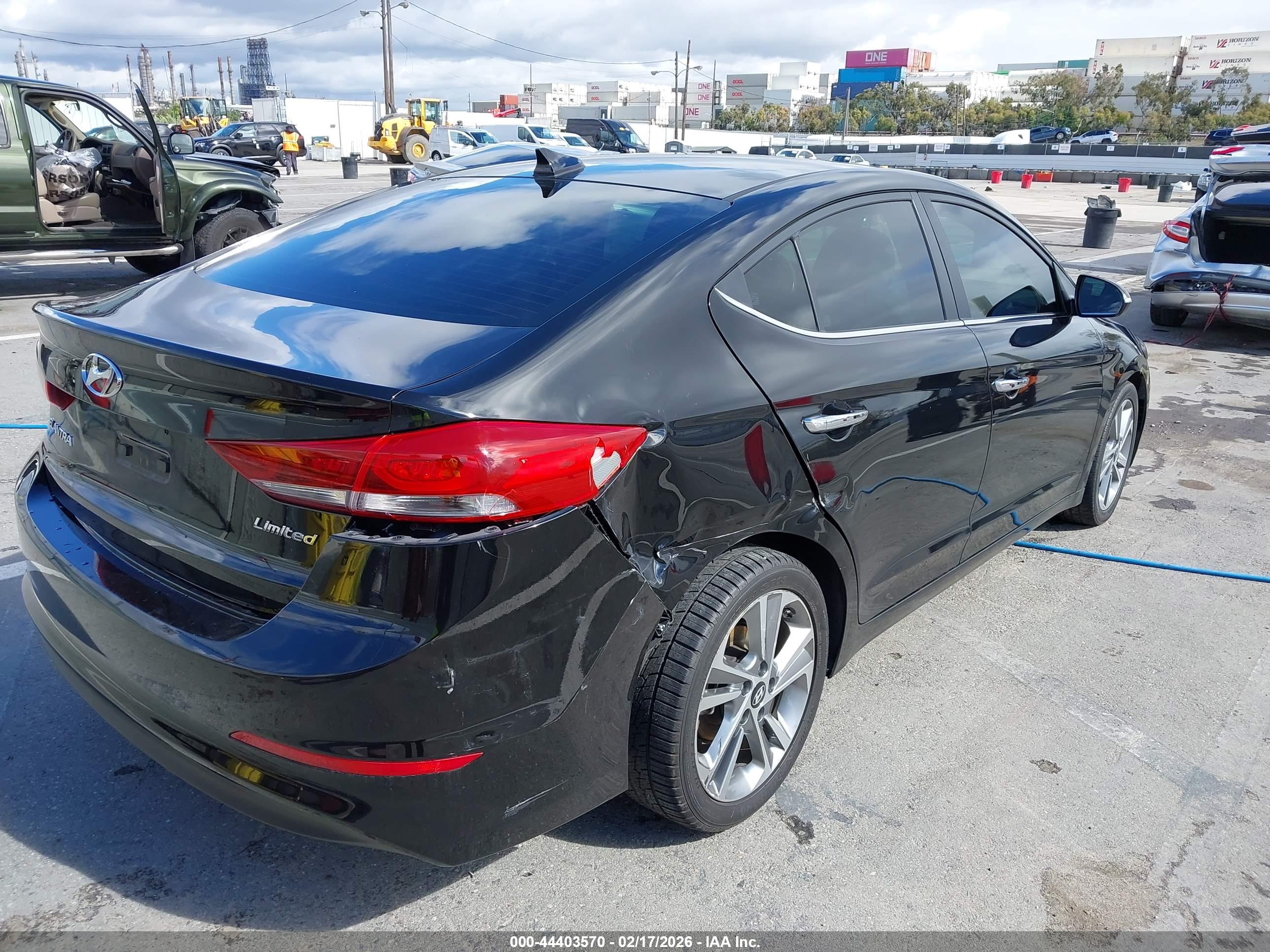 HYUNDAI ELANTRA image 6