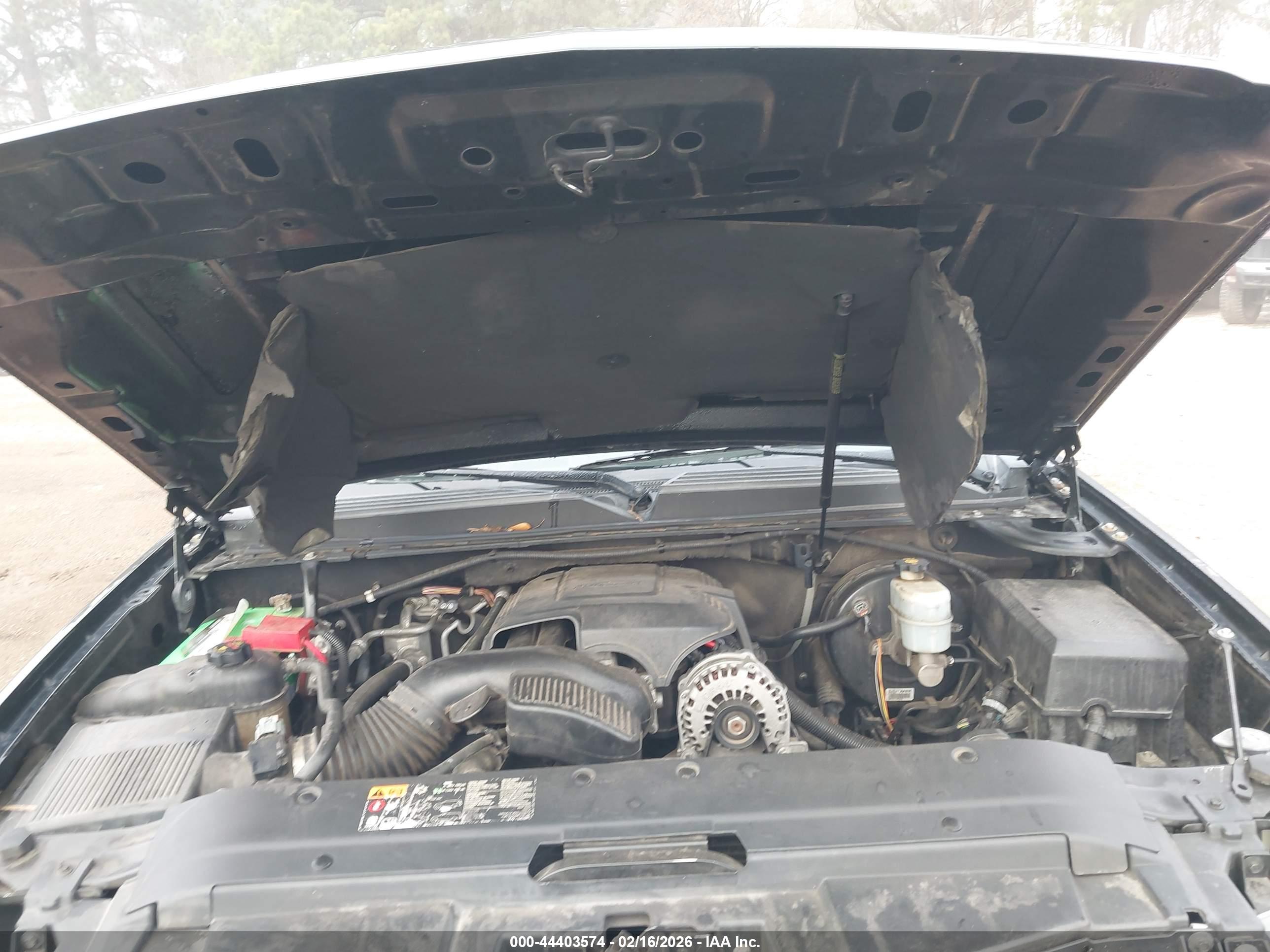 CHEVROLET TAHOE image 10