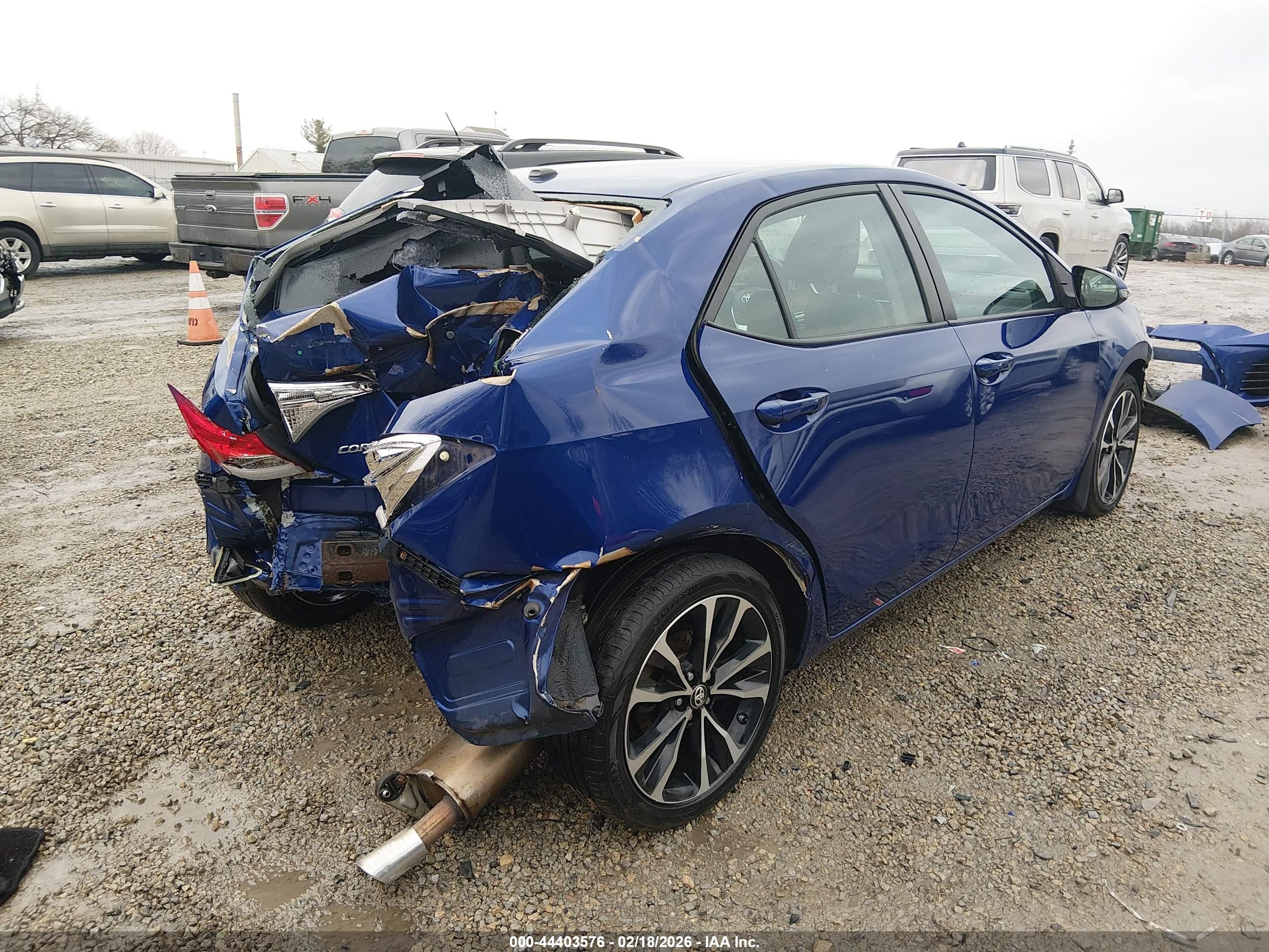 TOYOTA COROLLA image 4