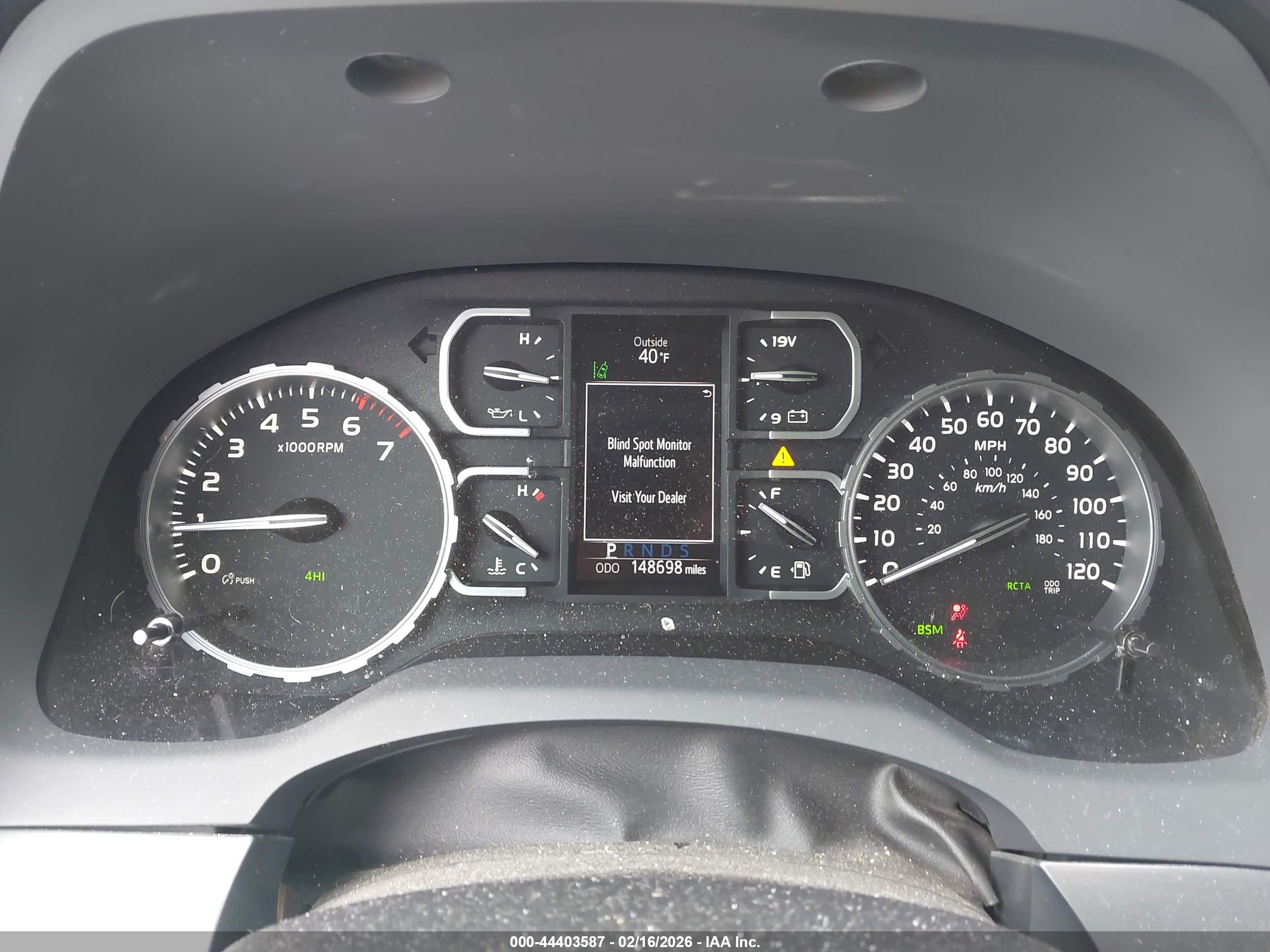 TOYOTA TUNDRA image 7