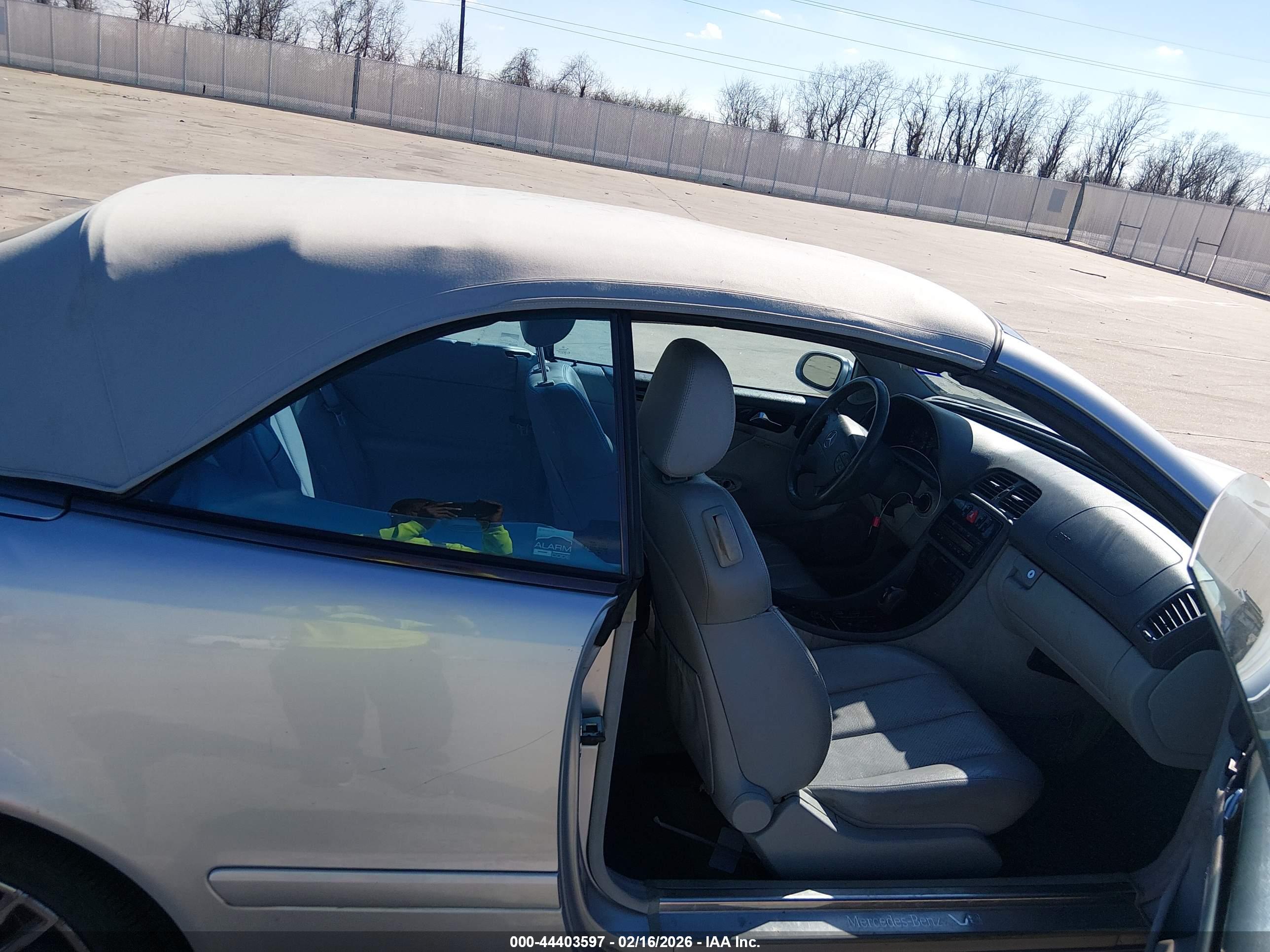 MERCEDES-BENZ CLK image 6