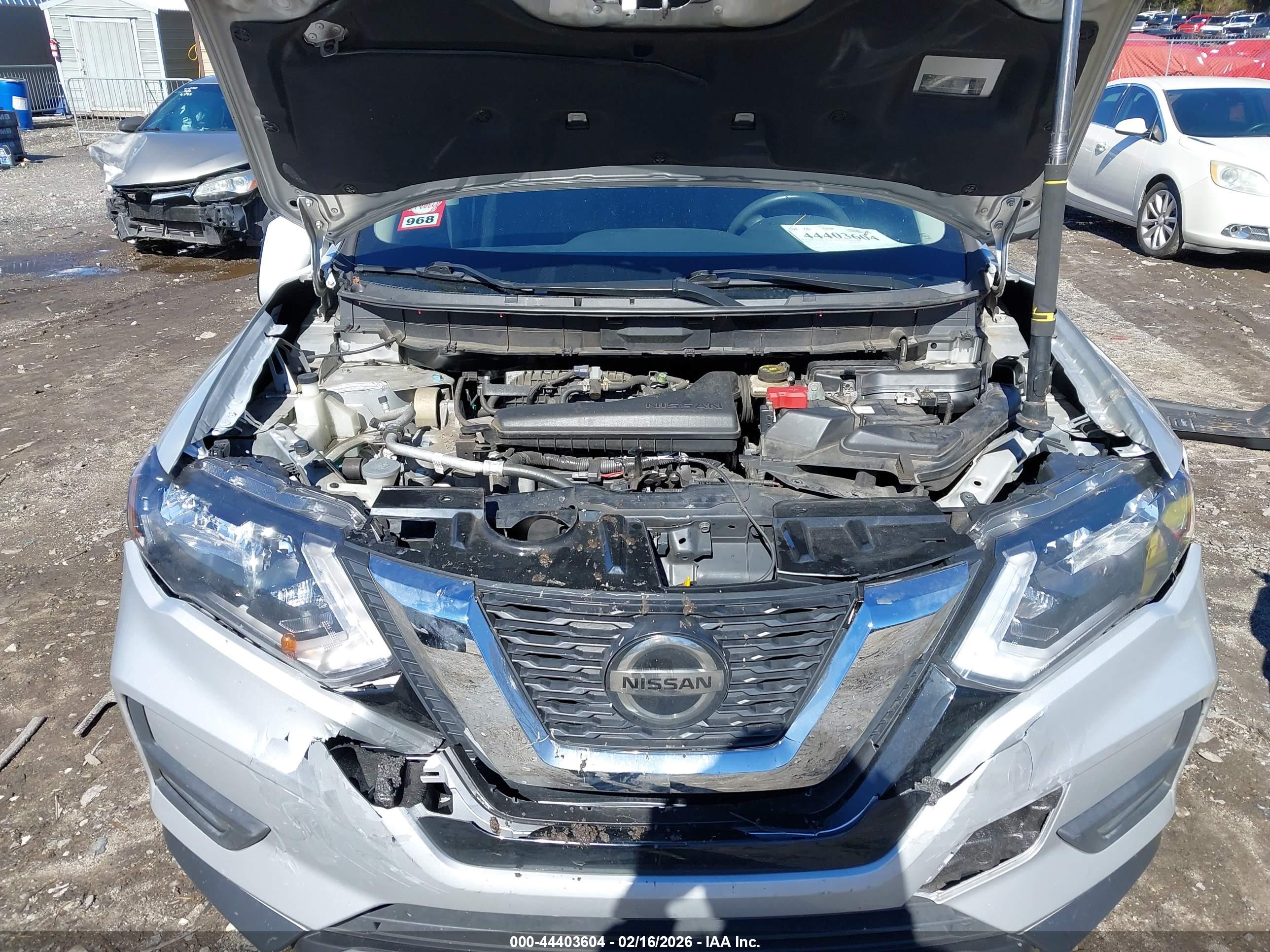 NISSAN ROGUE image 10