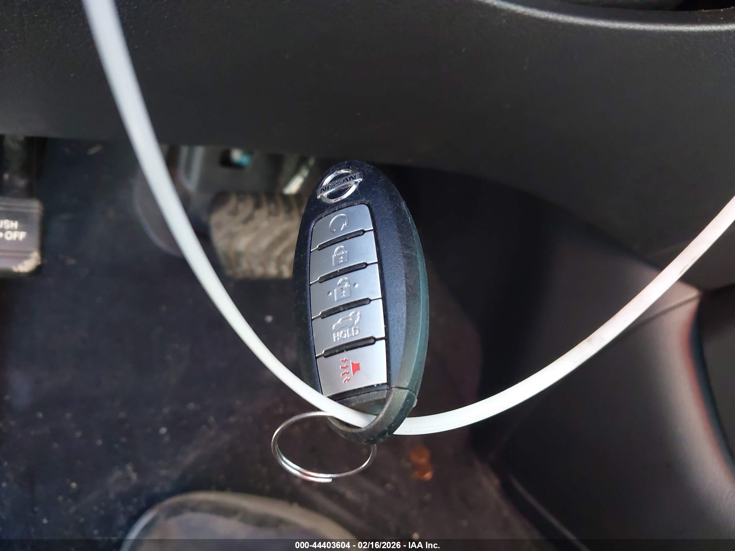 NISSAN ROGUE image 11