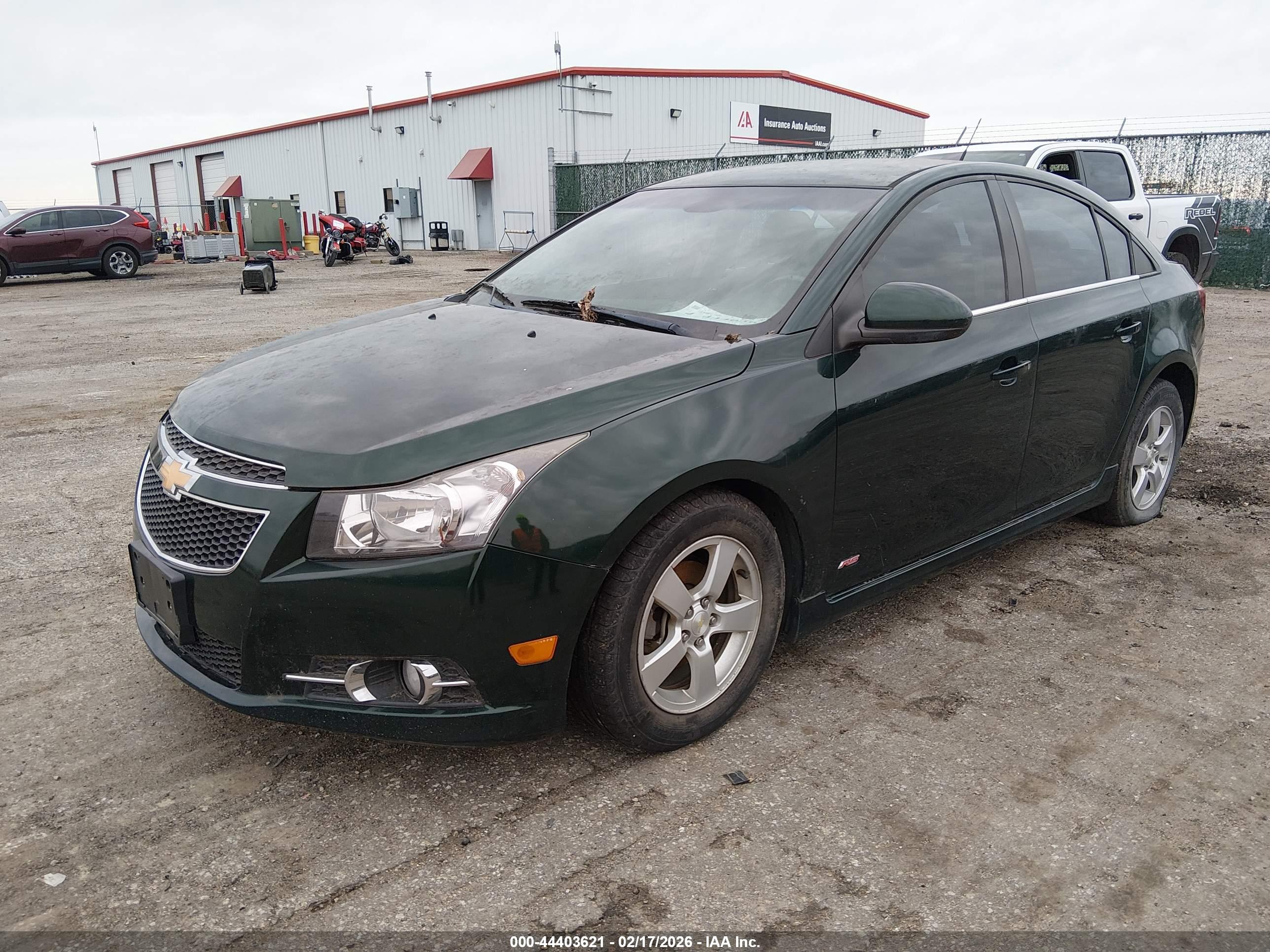 CHEVROLET CRUZE image 2