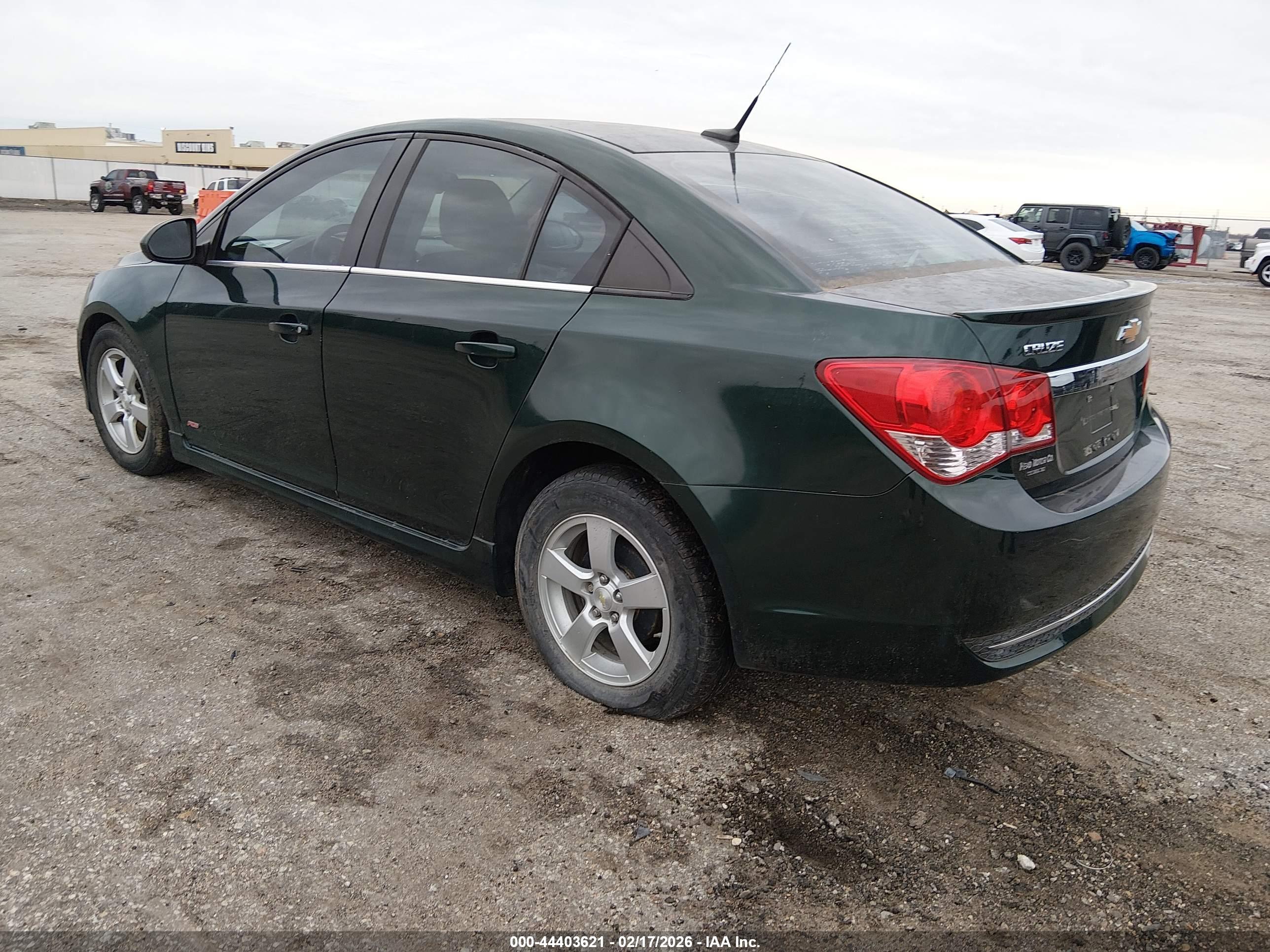 CHEVROLET CRUZE image 3