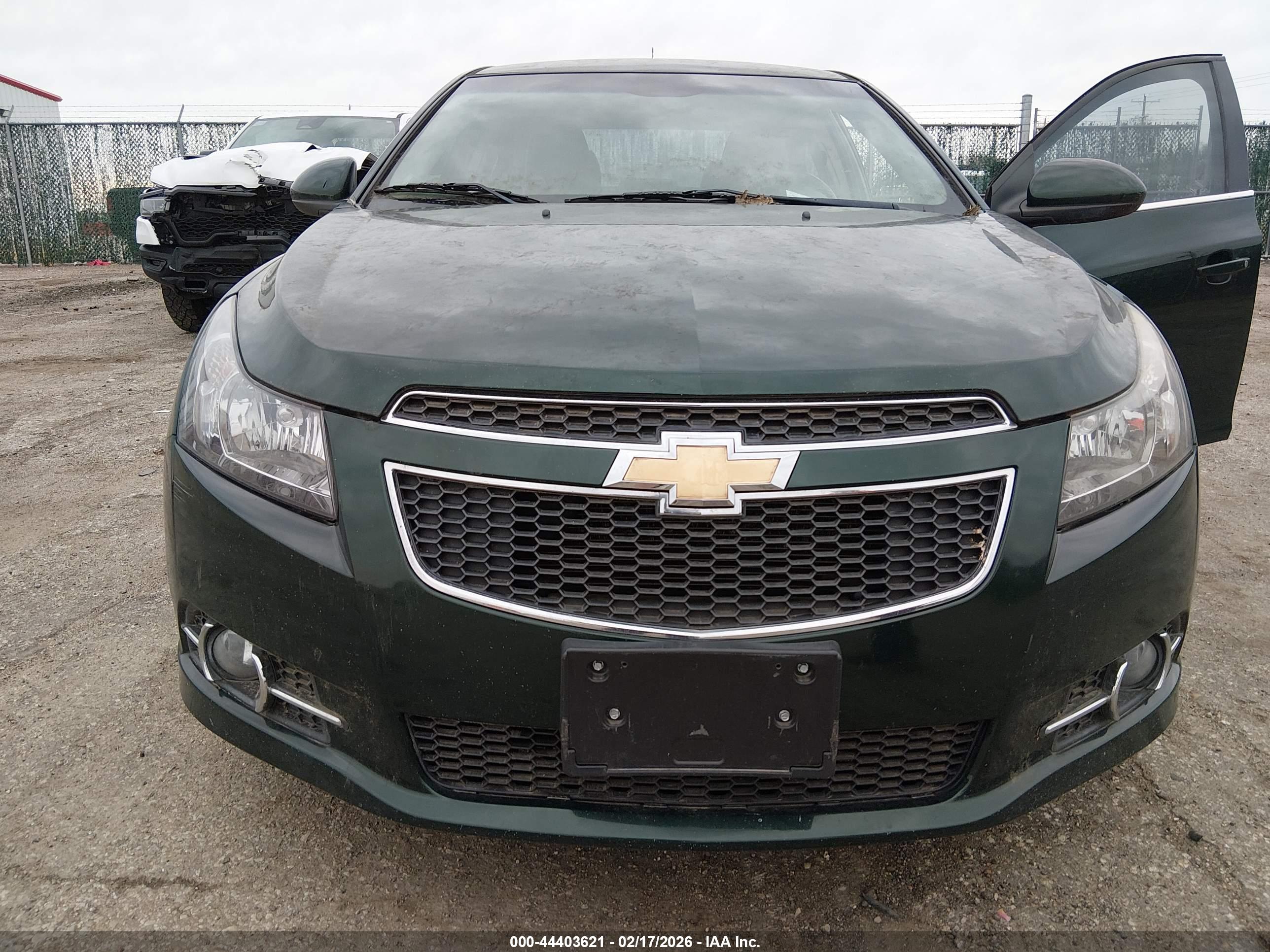 CHEVROLET CRUZE image 6