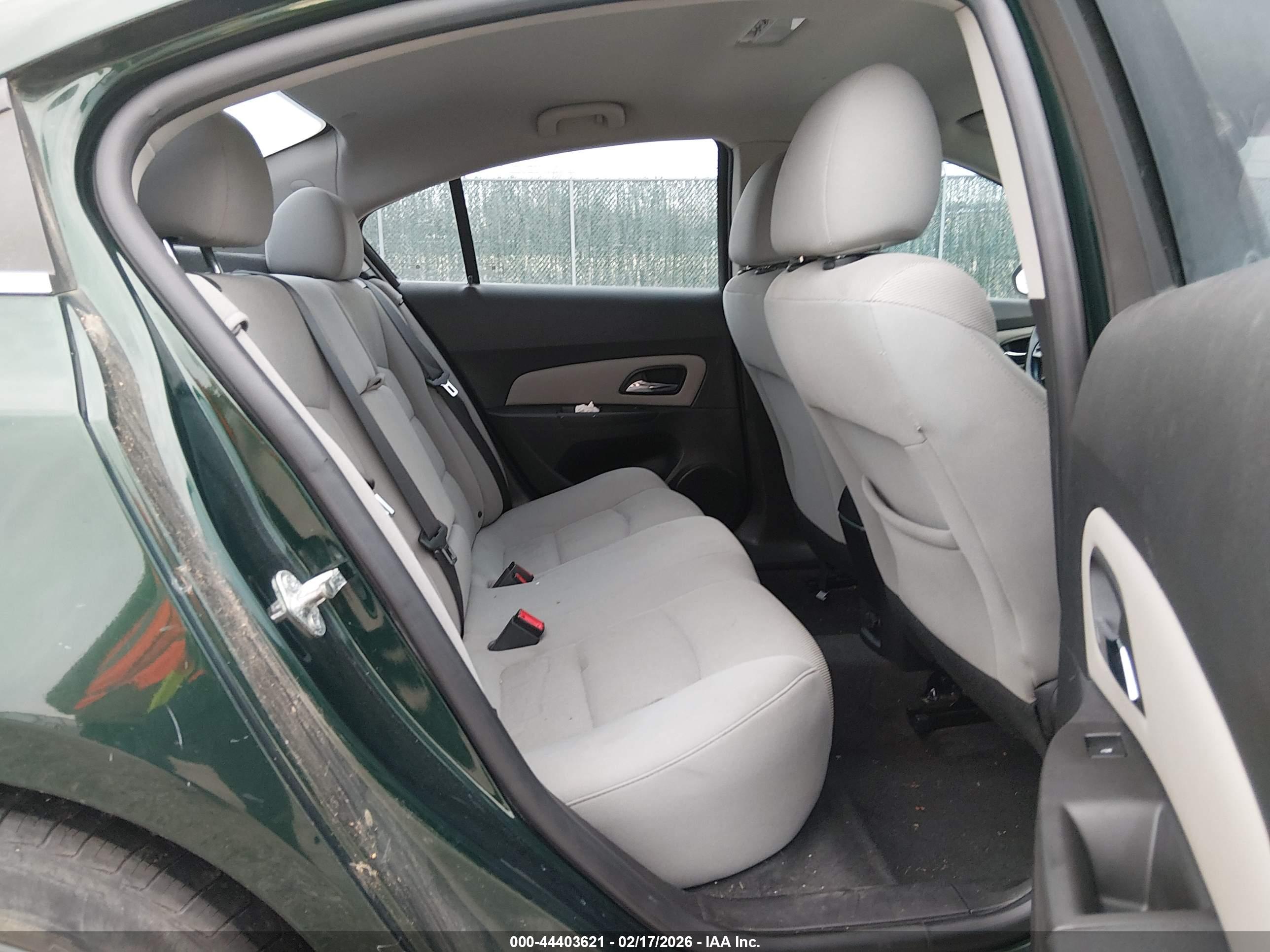 CHEVROLET CRUZE image 8