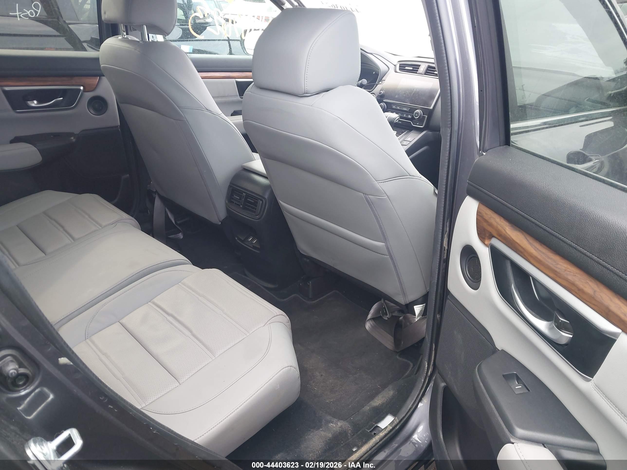 HONDA CR-V image 8