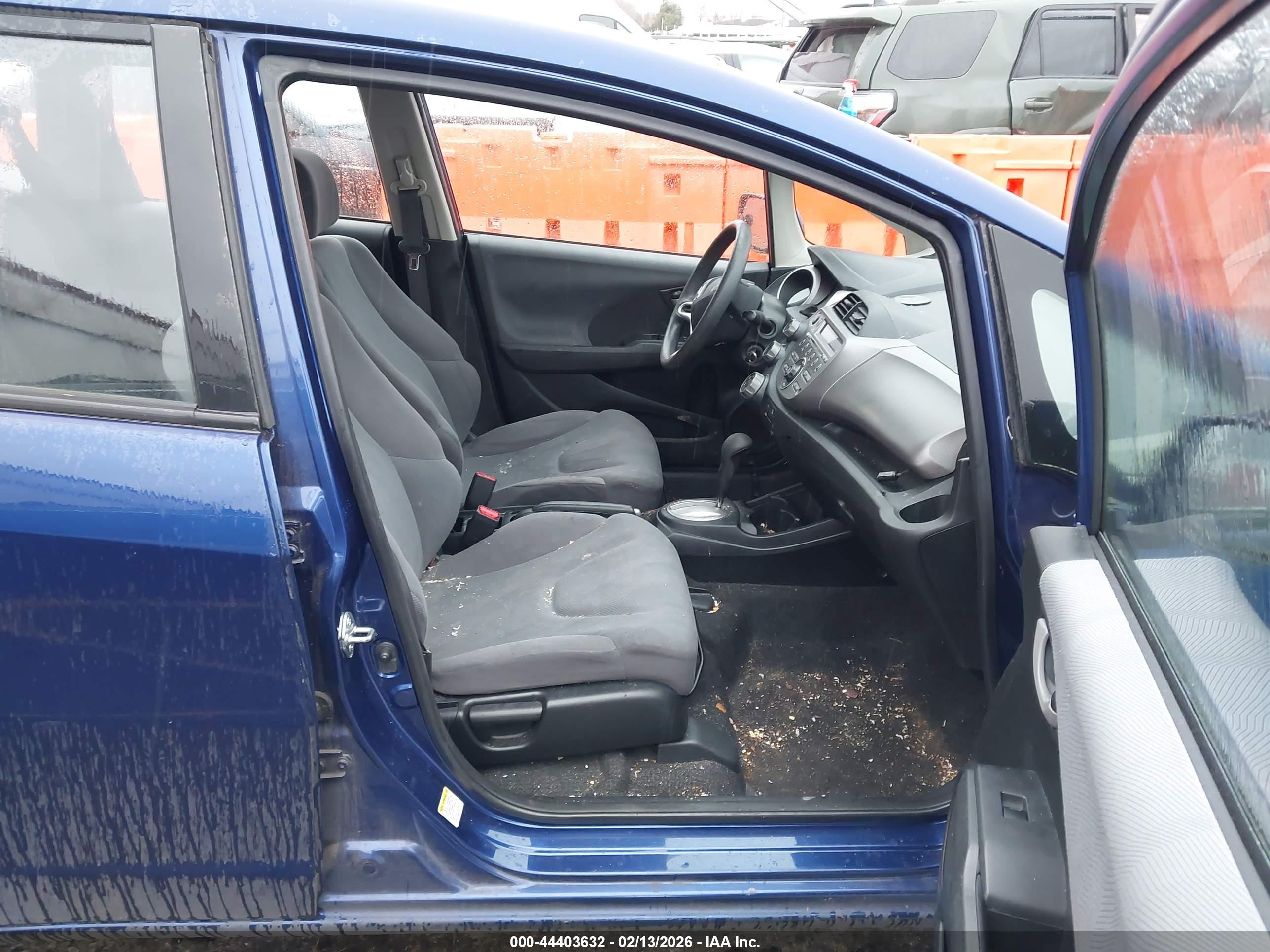 HONDA FIT image 5