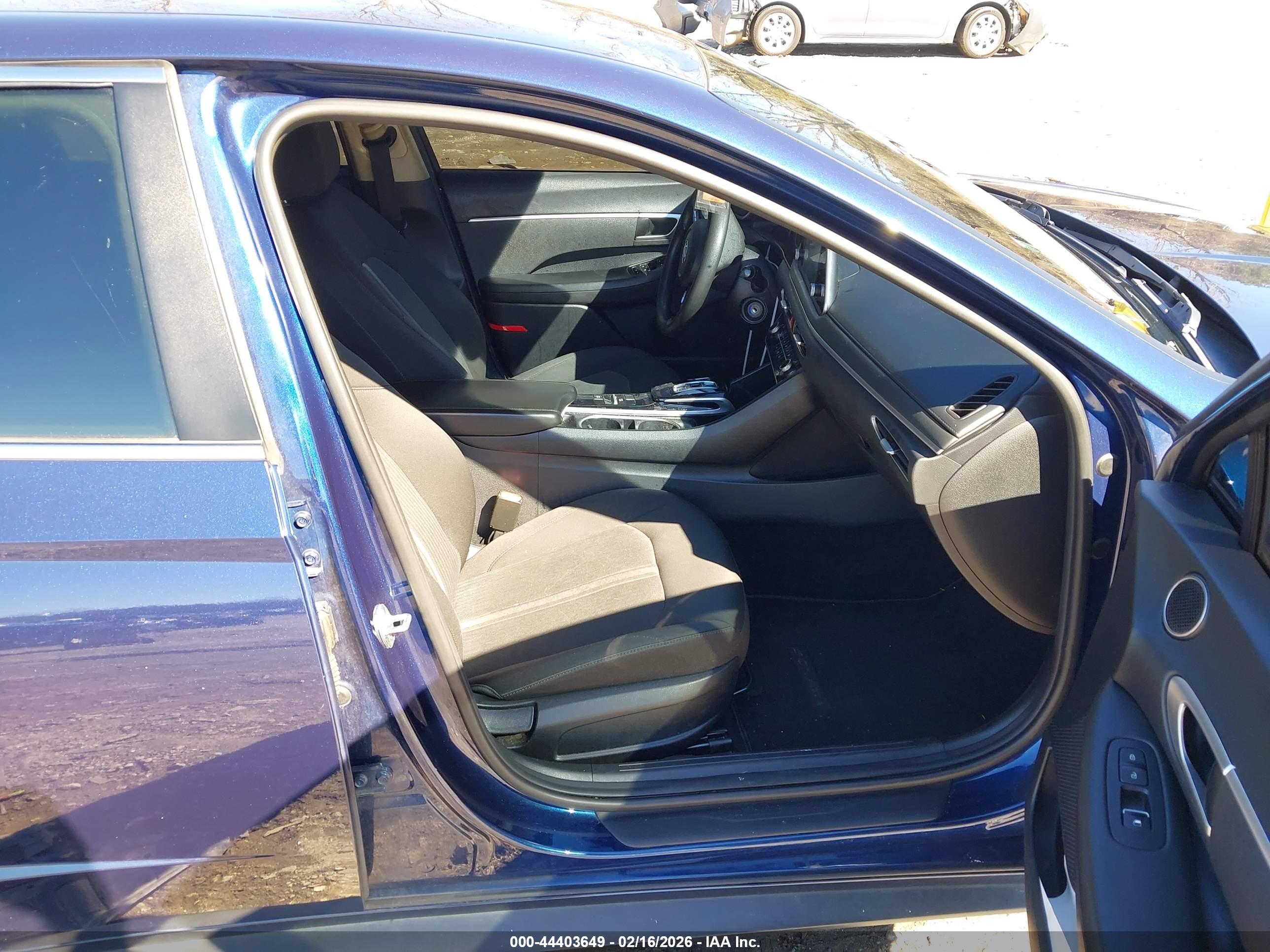 HYUNDAI SONATA image 5