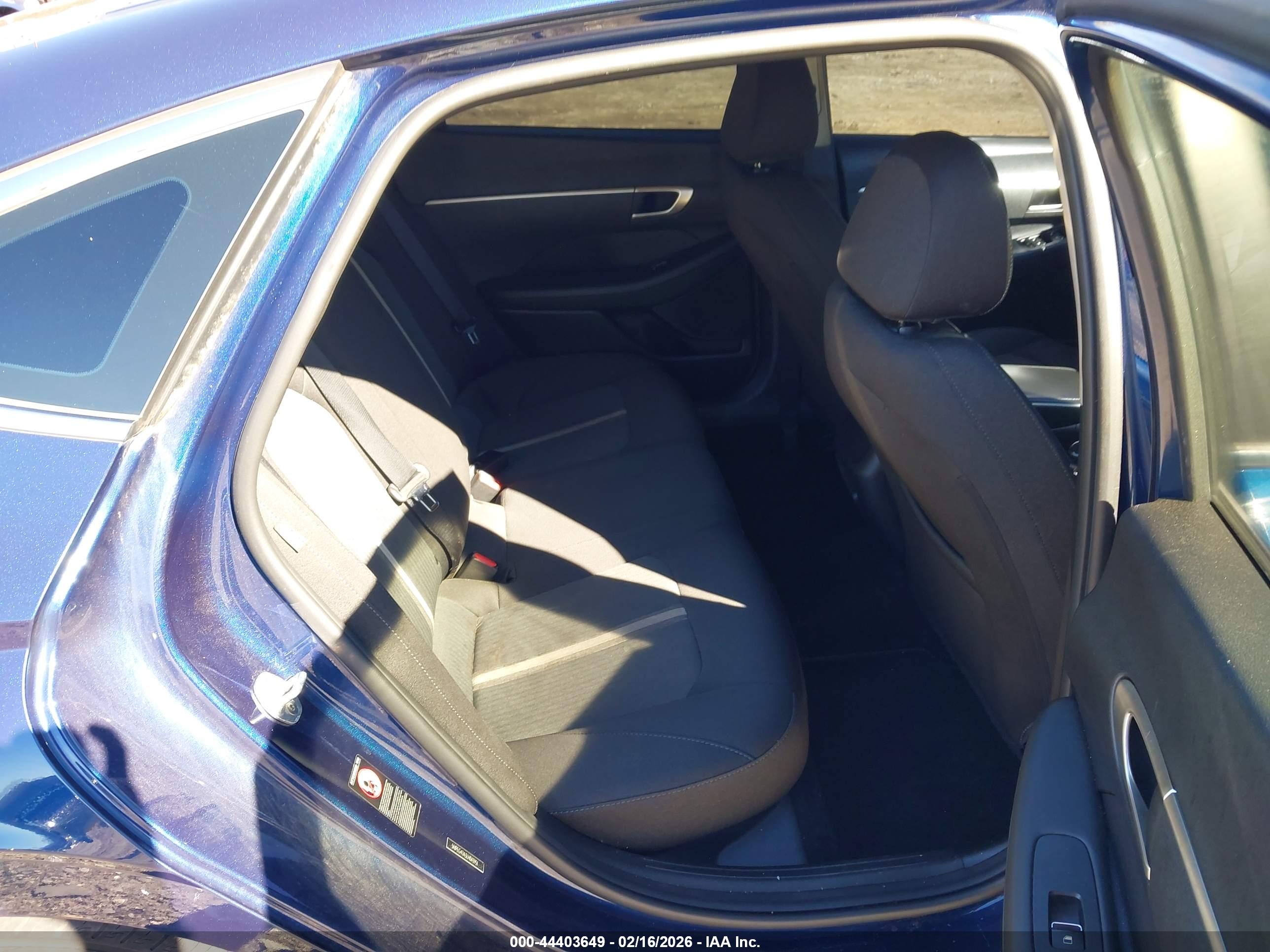 HYUNDAI SONATA image 8