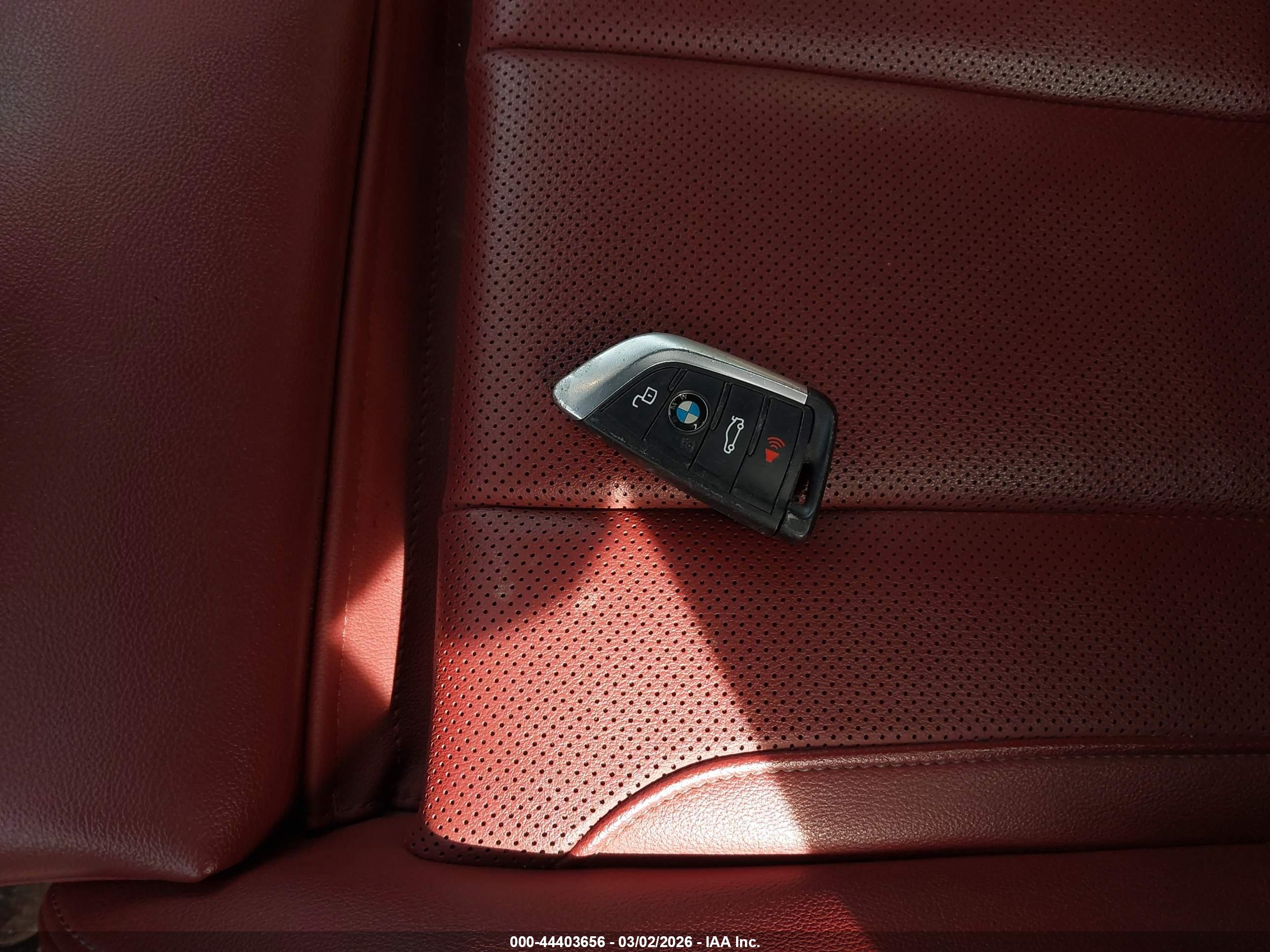 BMW 330I image 11