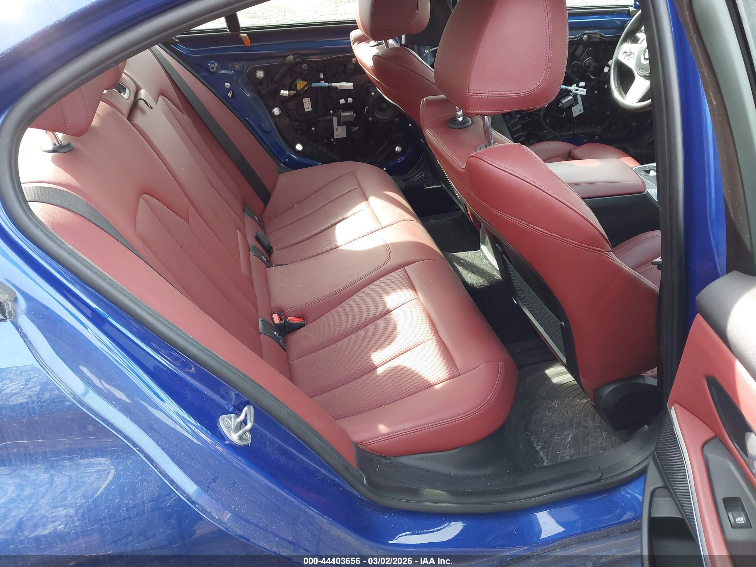 BMW 330I image 8