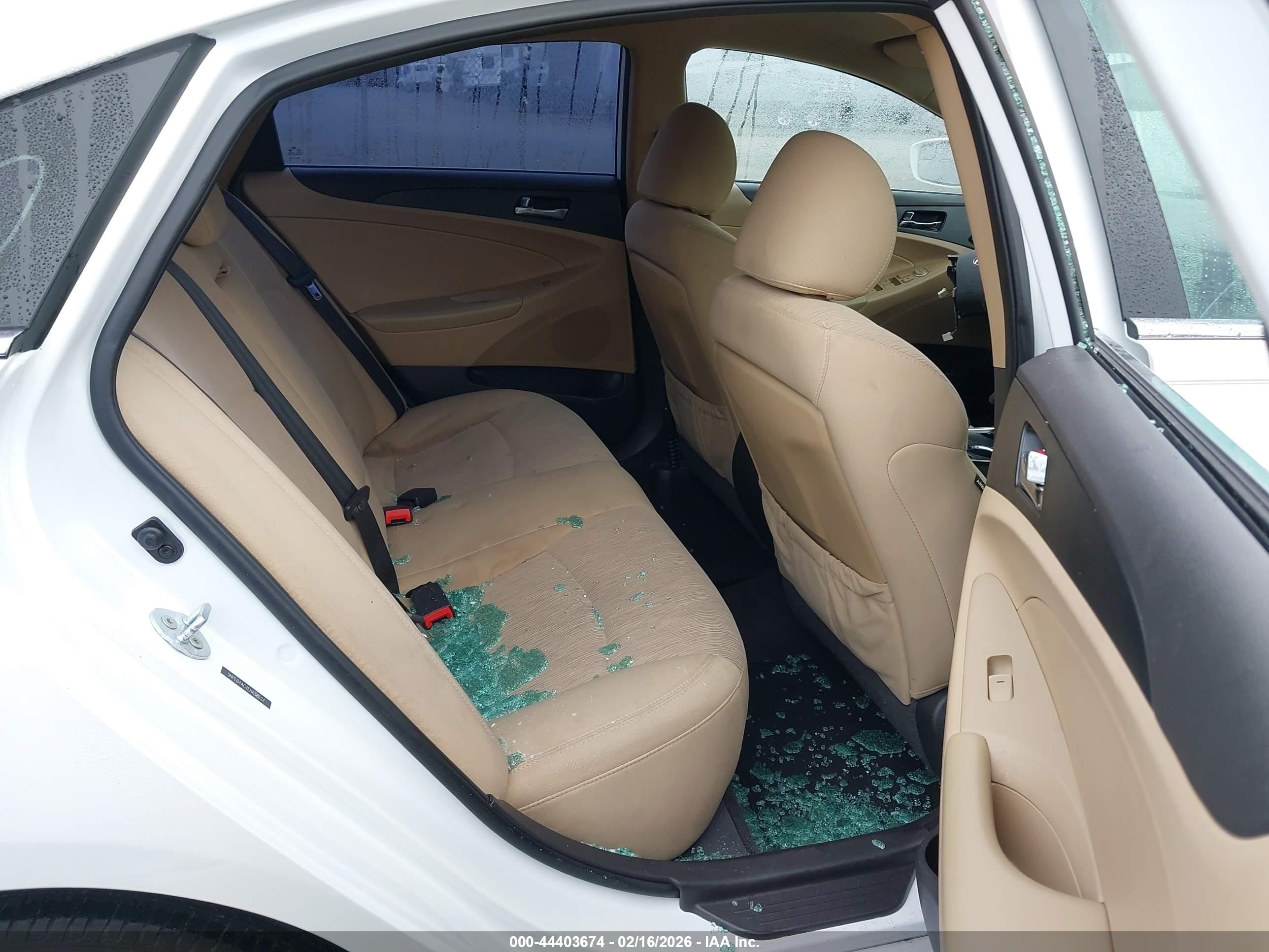 HYUNDAI SONATA image 8