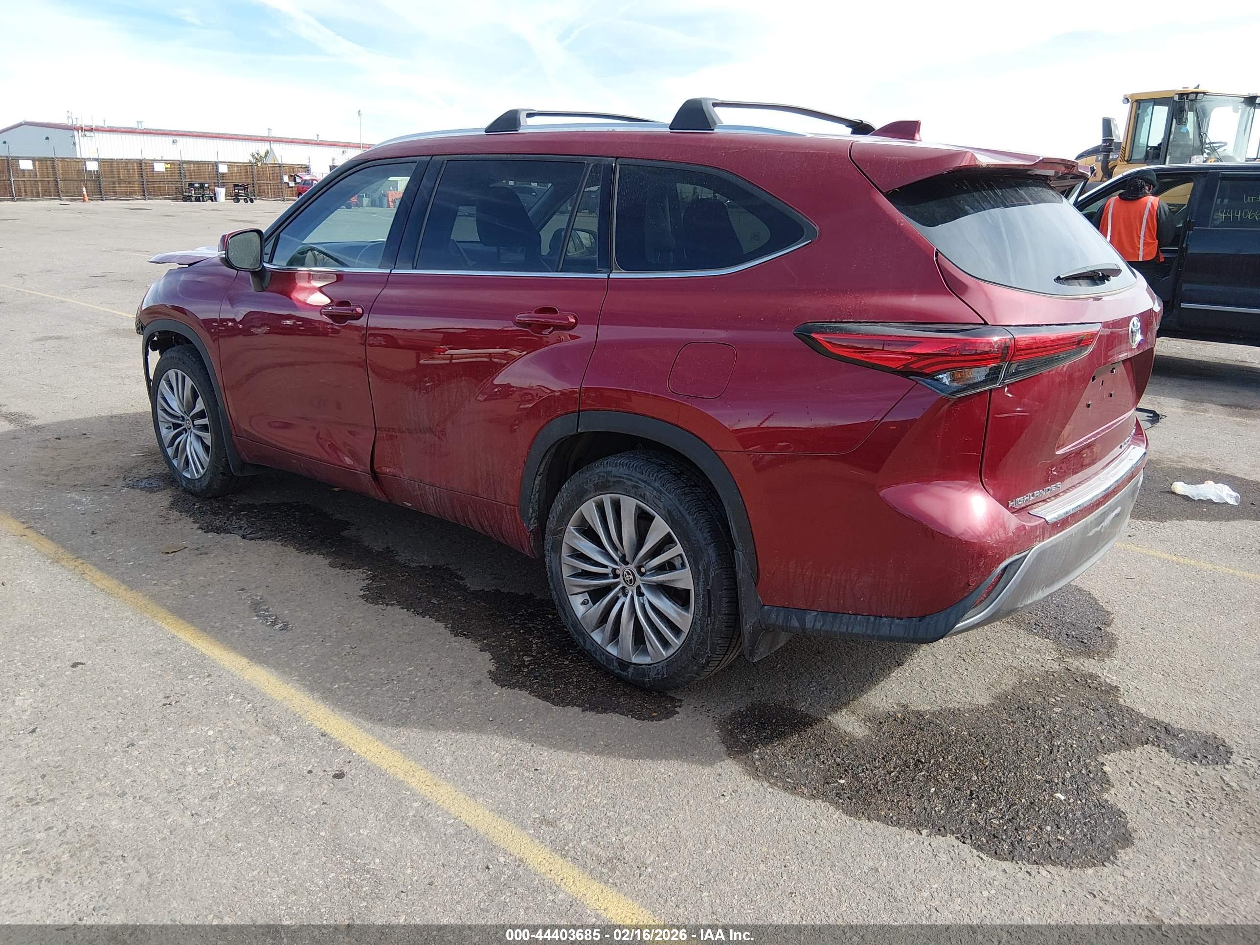 TOYOTA HIGHLANDER image 3