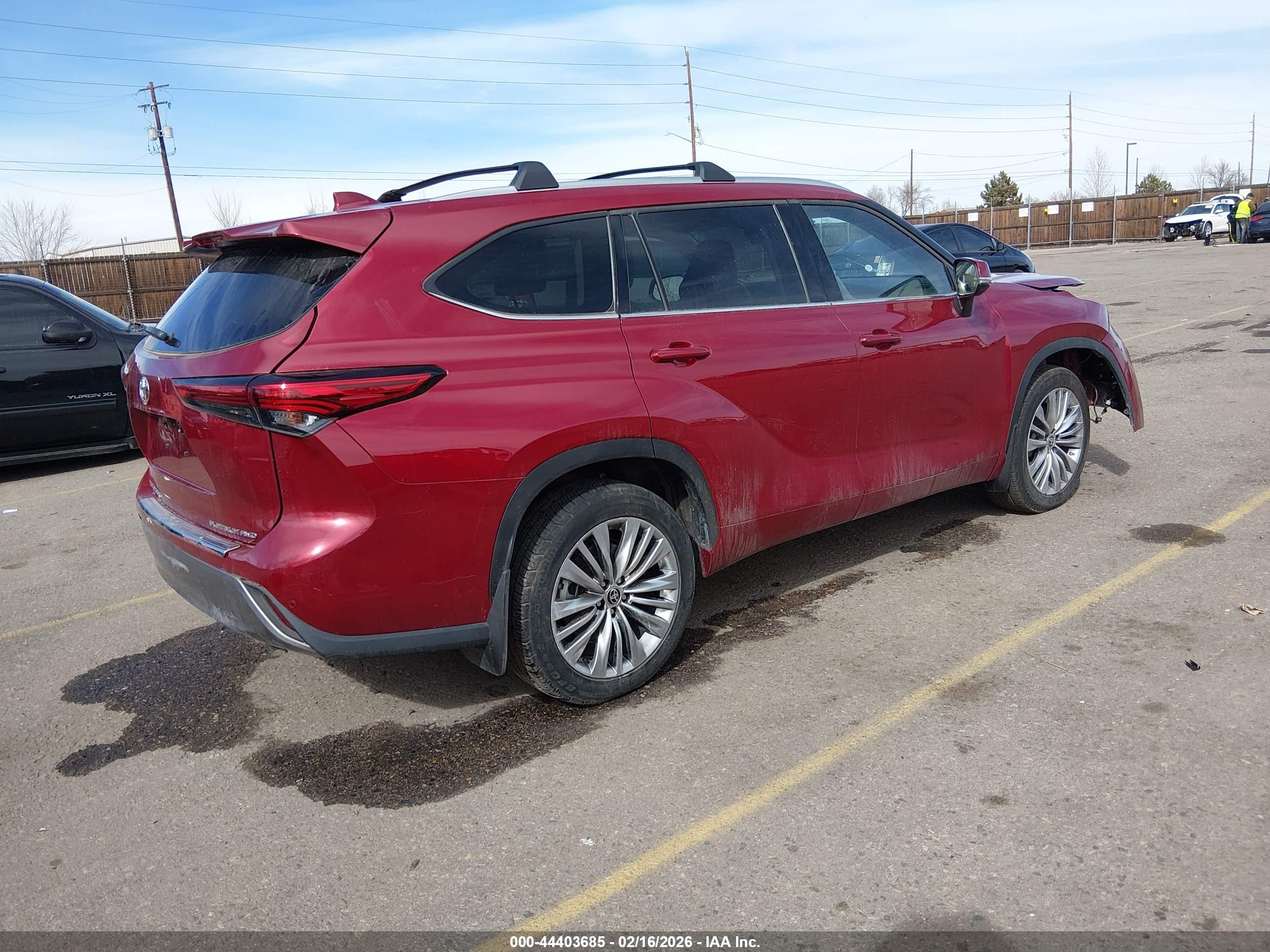 TOYOTA HIGHLANDER image 4