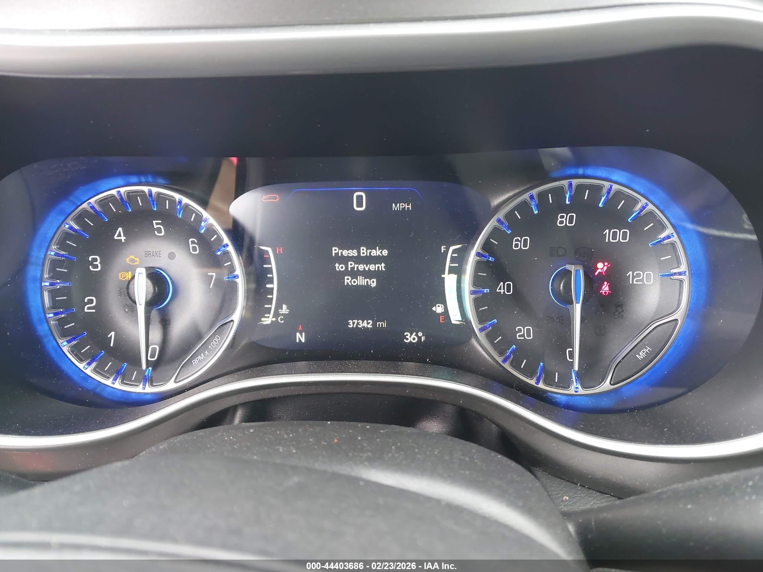 CHRYSLER PACIFICA image 7