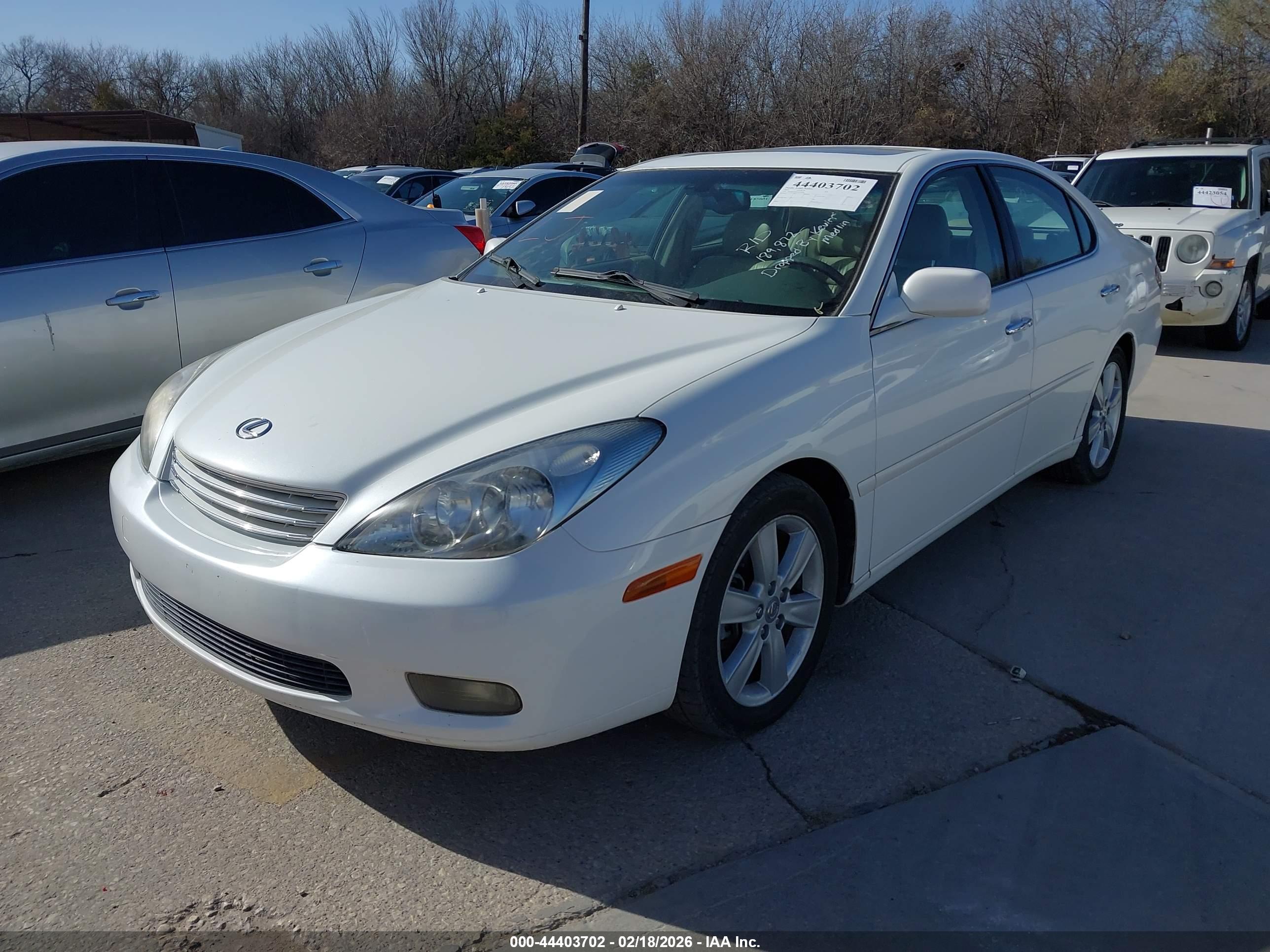 LEXUS ES image 2