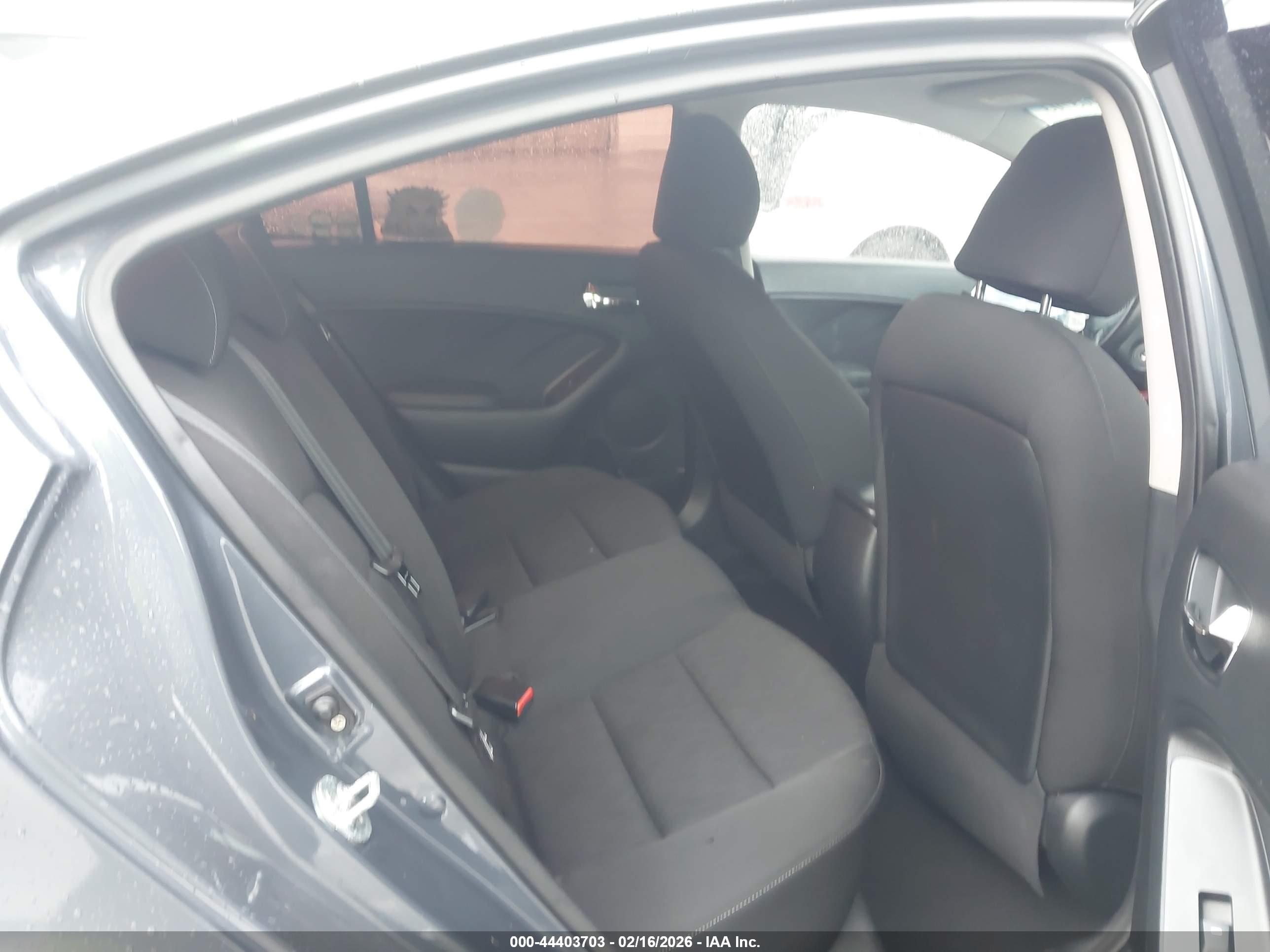 KIA FORTE image 8