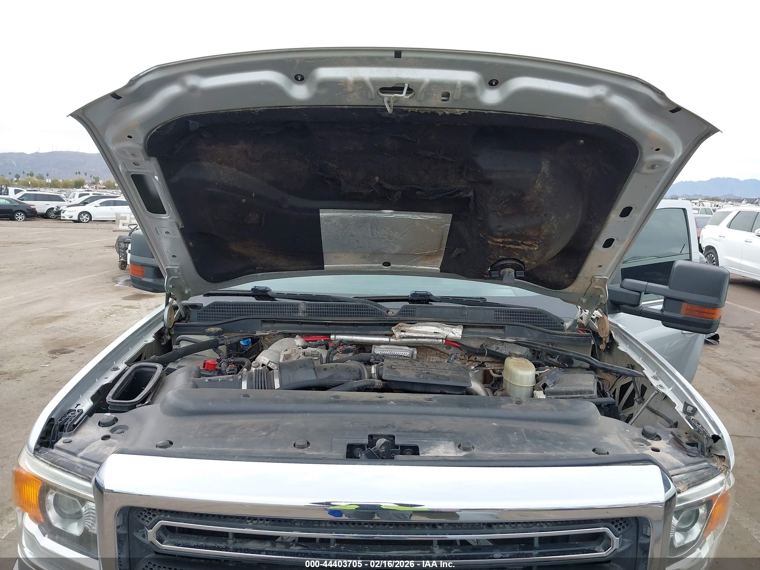 GMC SIERRA image 10