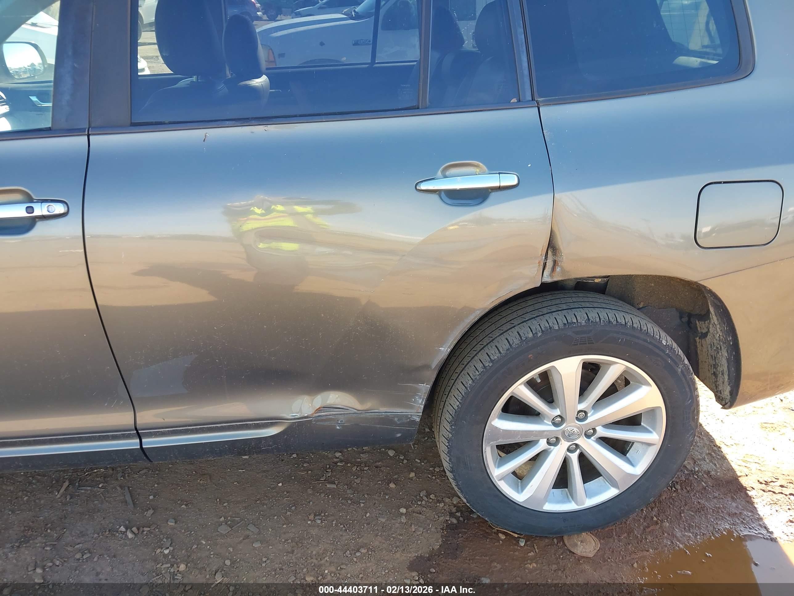 TOYOTA HIGHLANDER image 6