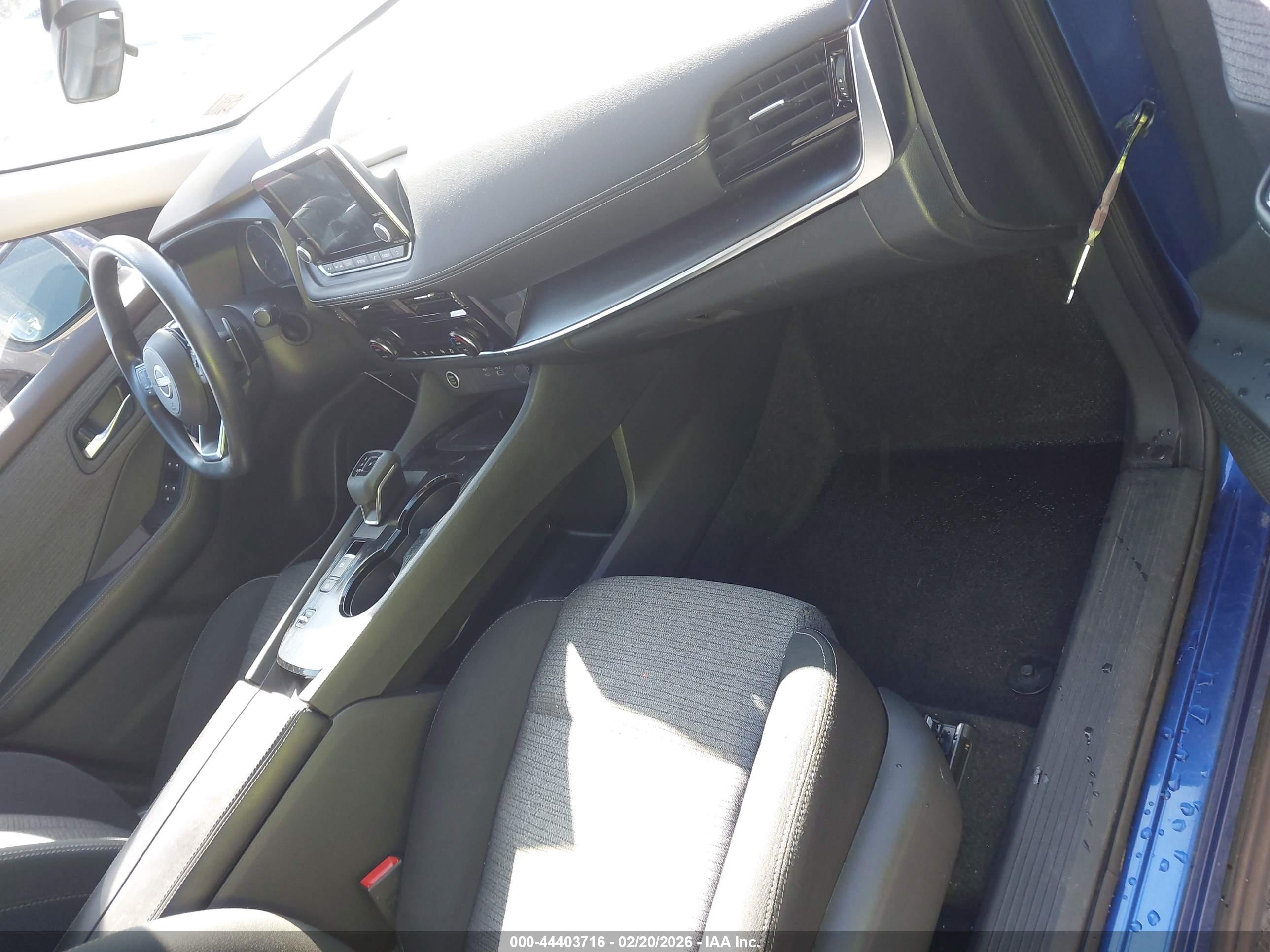 NISSAN ROGUE image 5