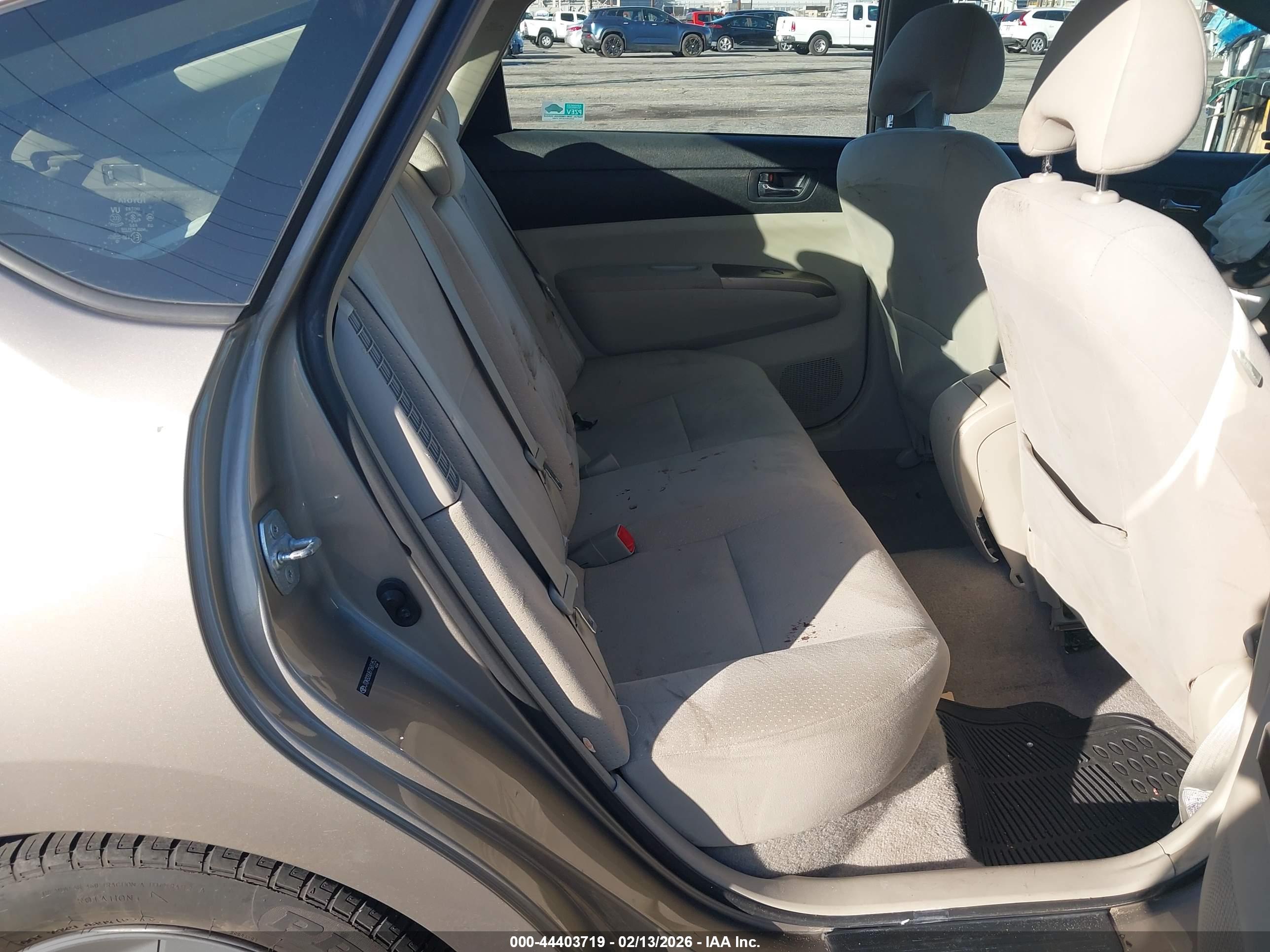 TOYOTA PRIUS image 8