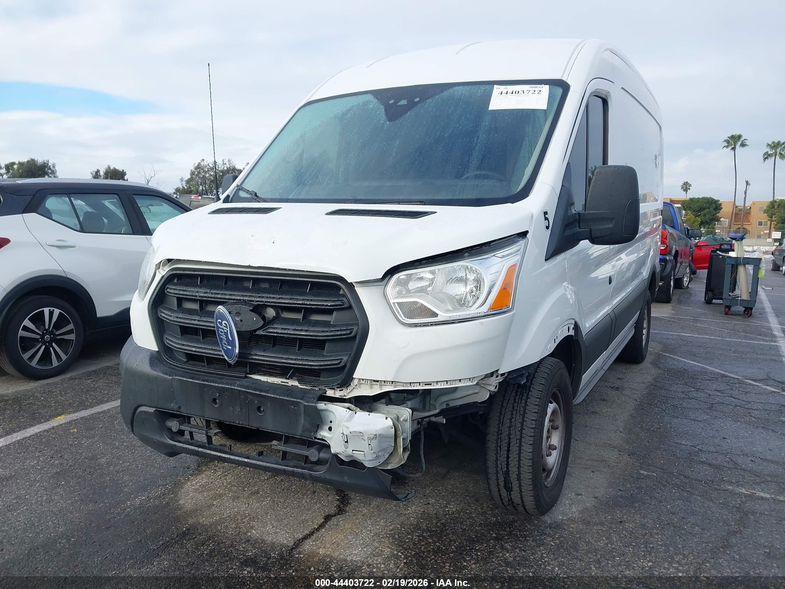 FORD TRANSIT-250 image 6