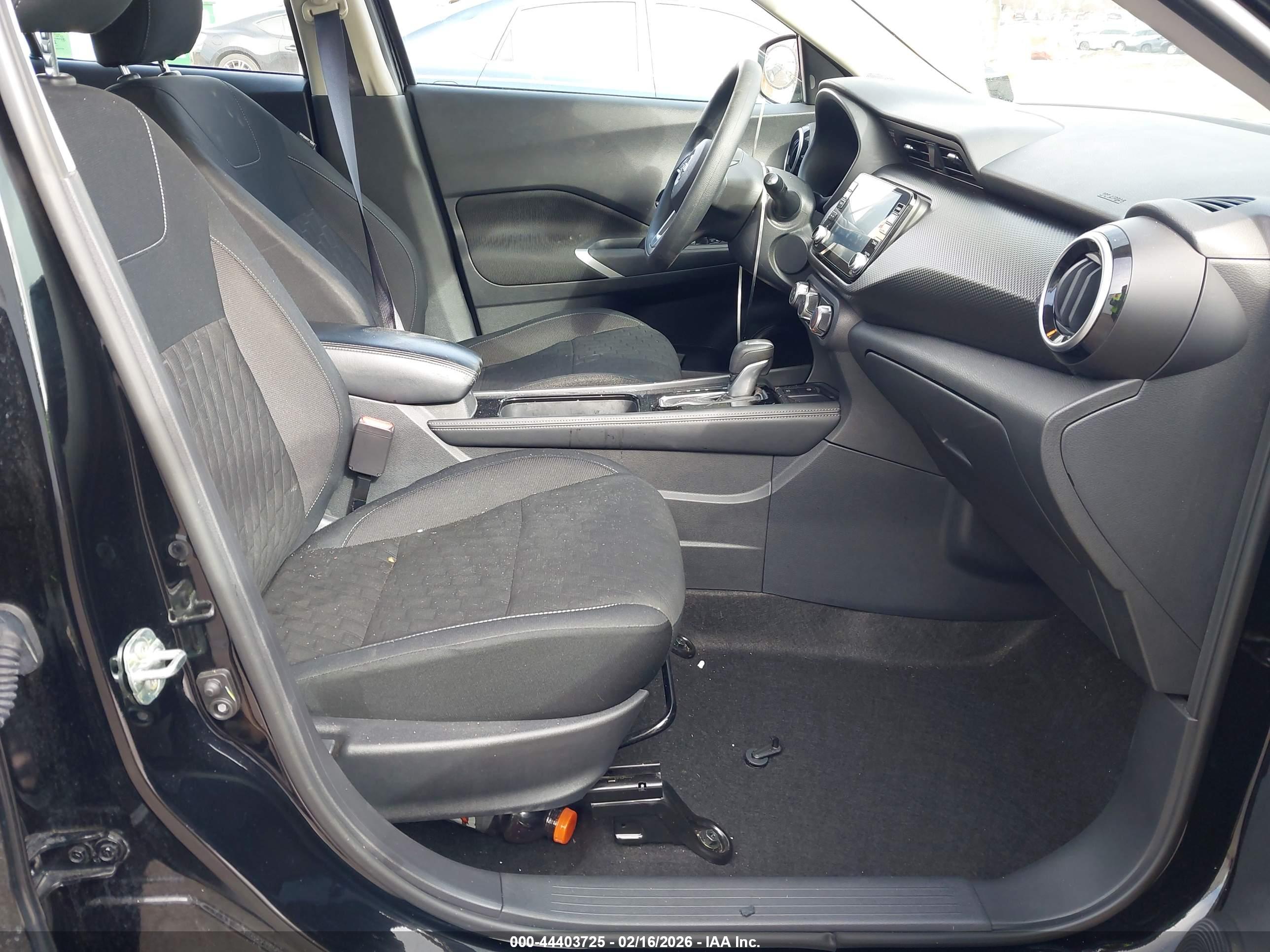 NISSAN KICKS image 5