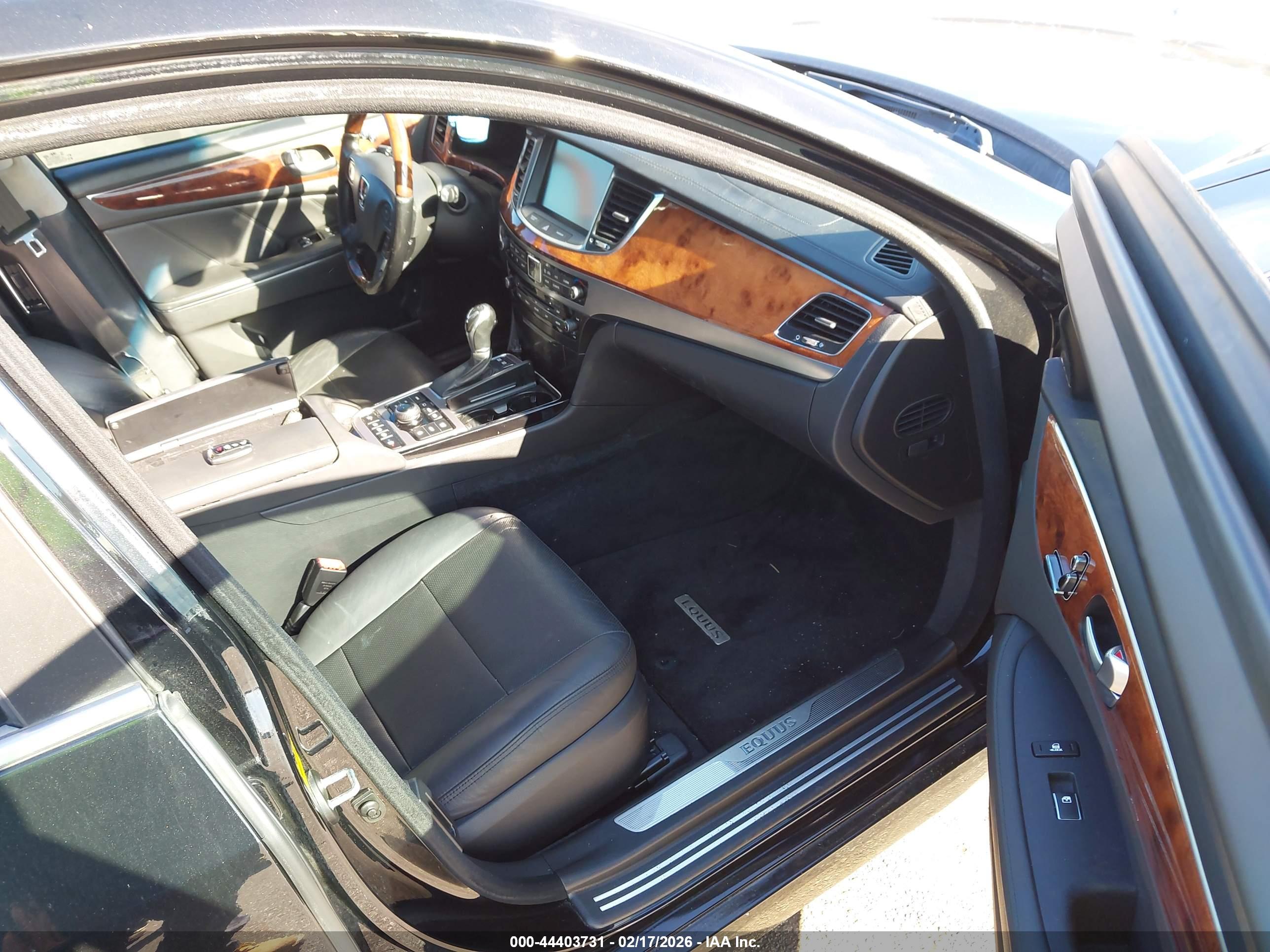 HYUNDAI EQUUS image 5