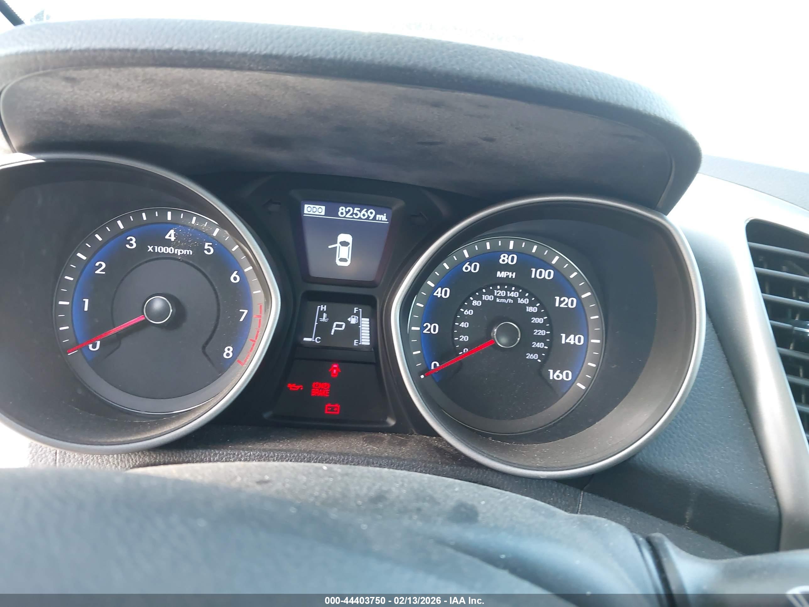 HYUNDAI ELANTRA image 7