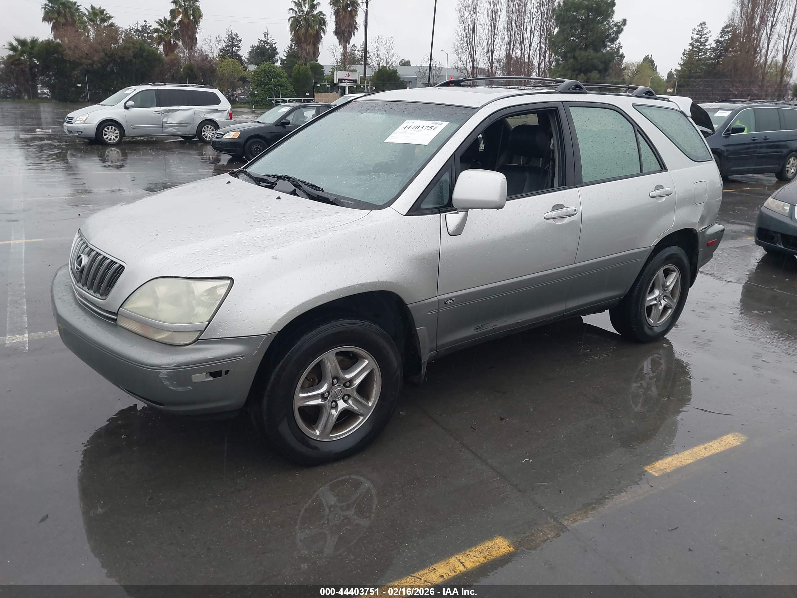 LEXUS RX image 2