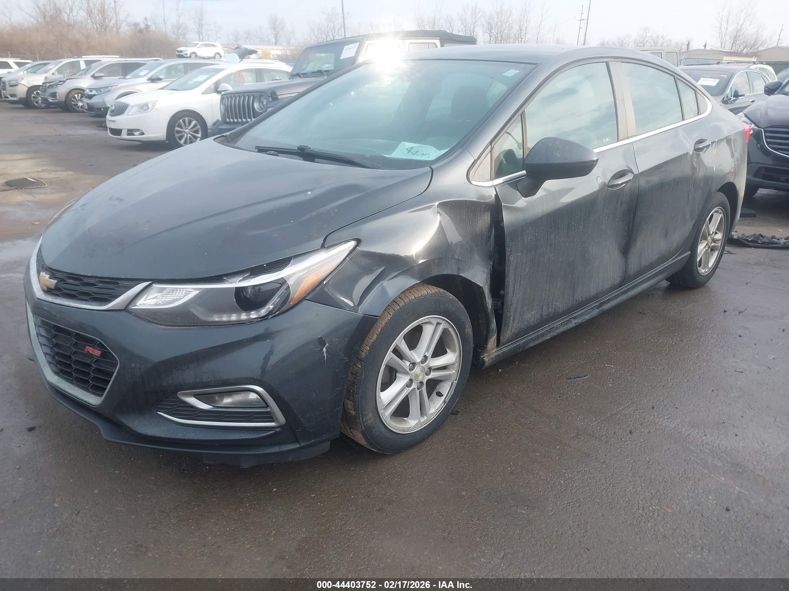 CHEVROLET CRUZE image 2