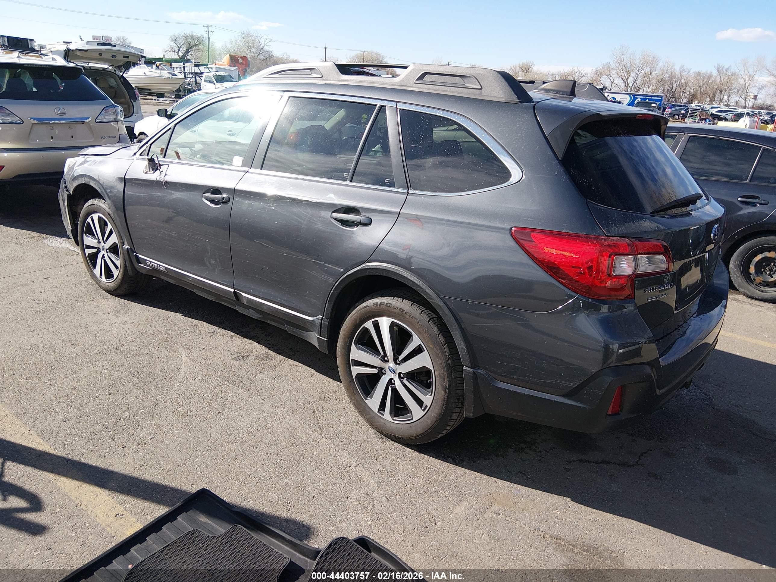 SUBARU OUTBACK image 3