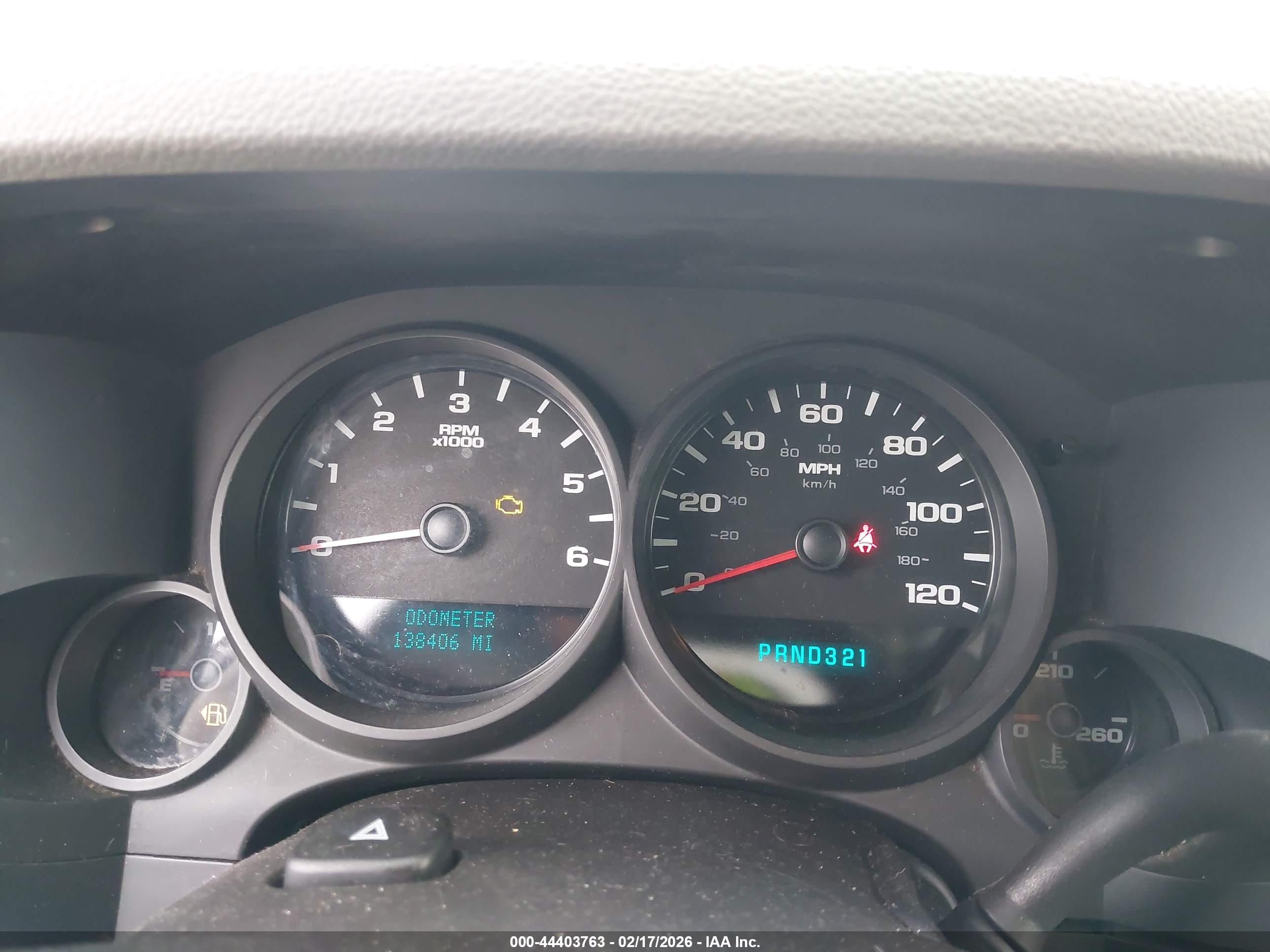 CHEVROLET SILVERADO image 7