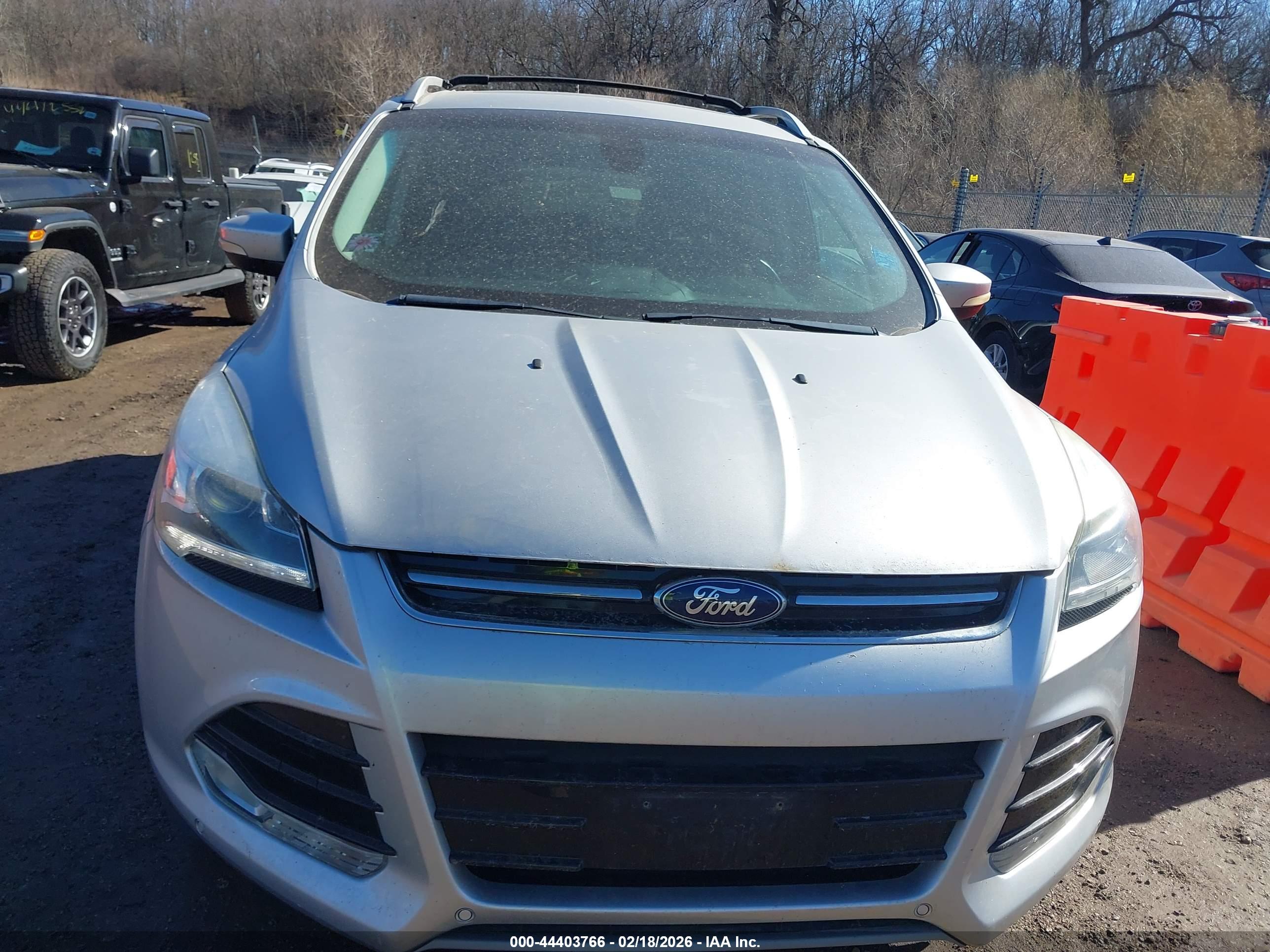 FORD ESCAPE image 6