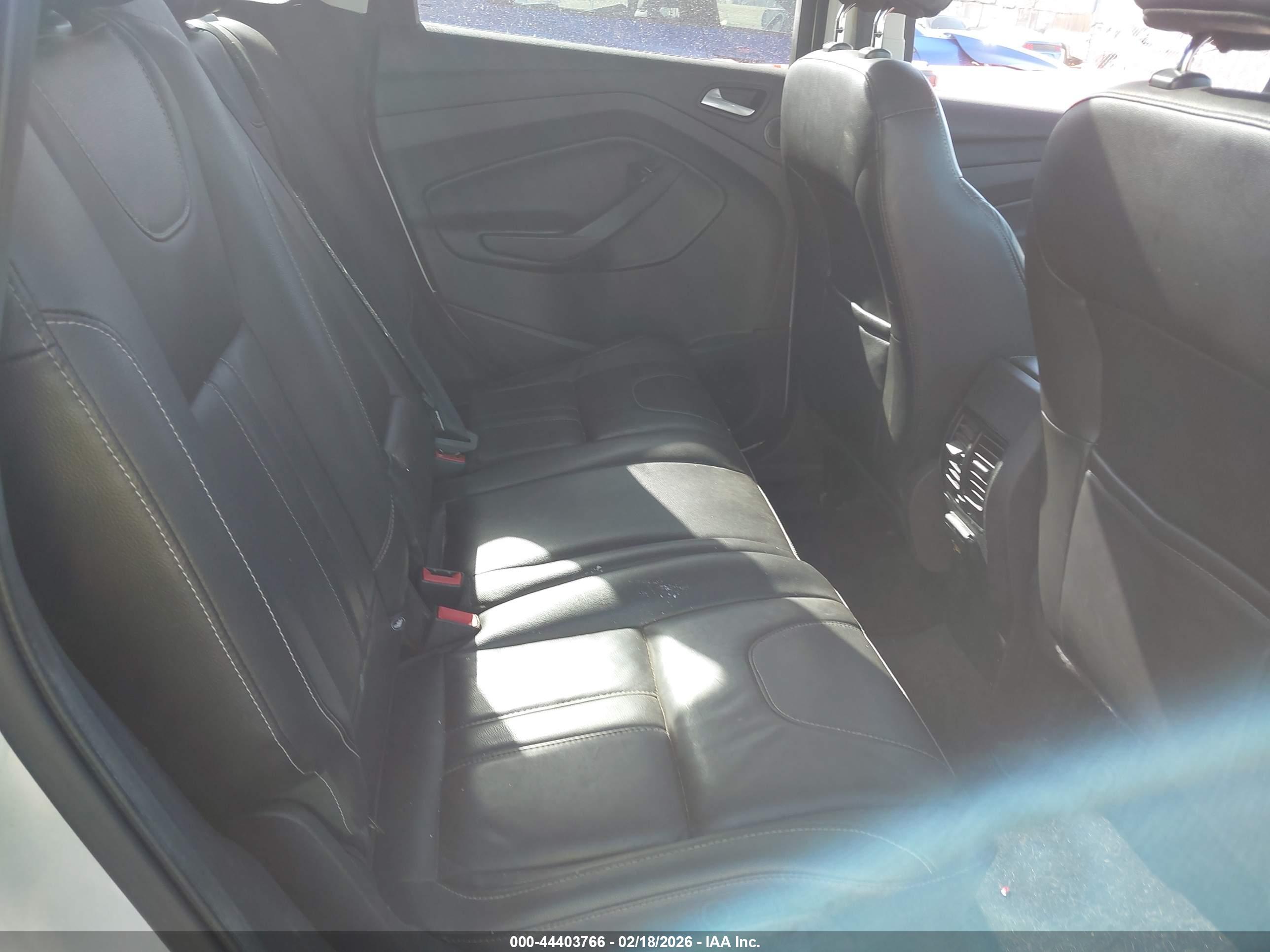 FORD ESCAPE image 8