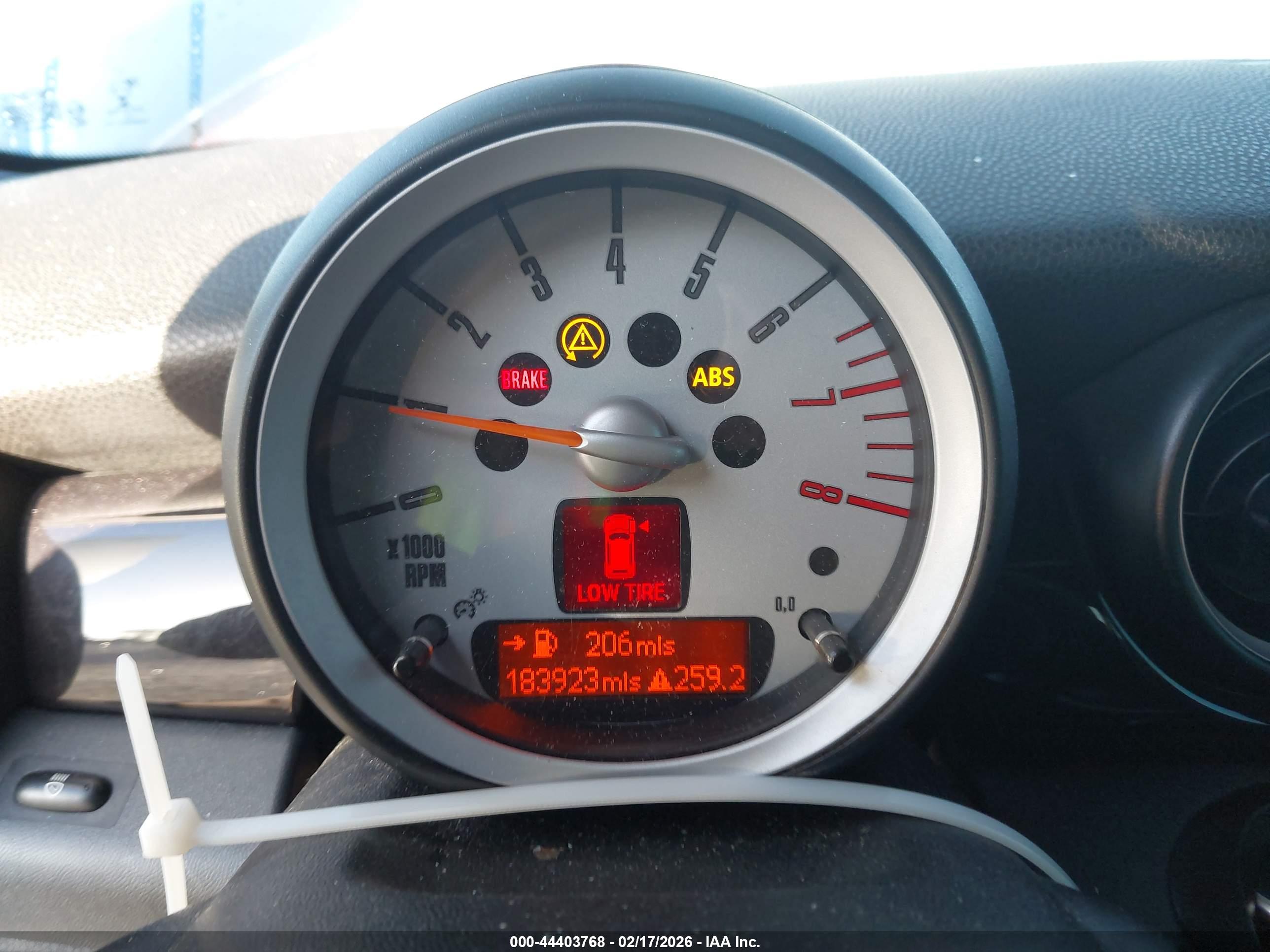 MINI COOPER image 7