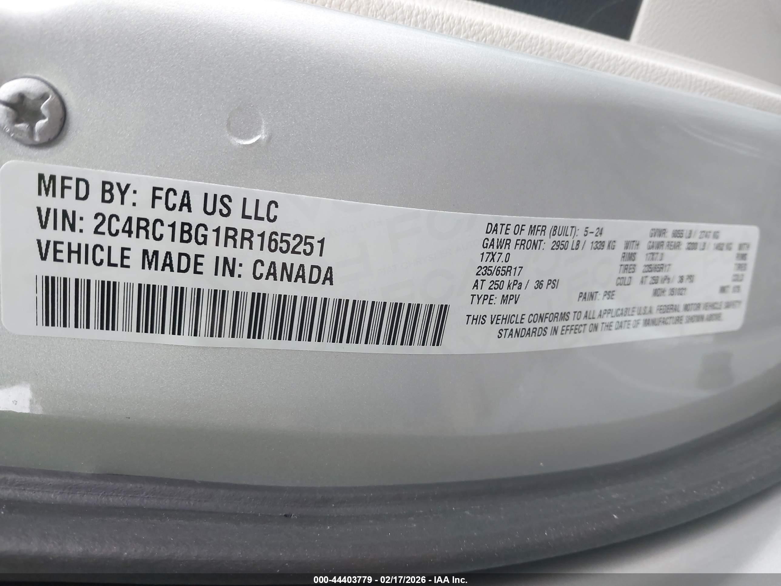 CHRYSLER PACIFICA image 9
