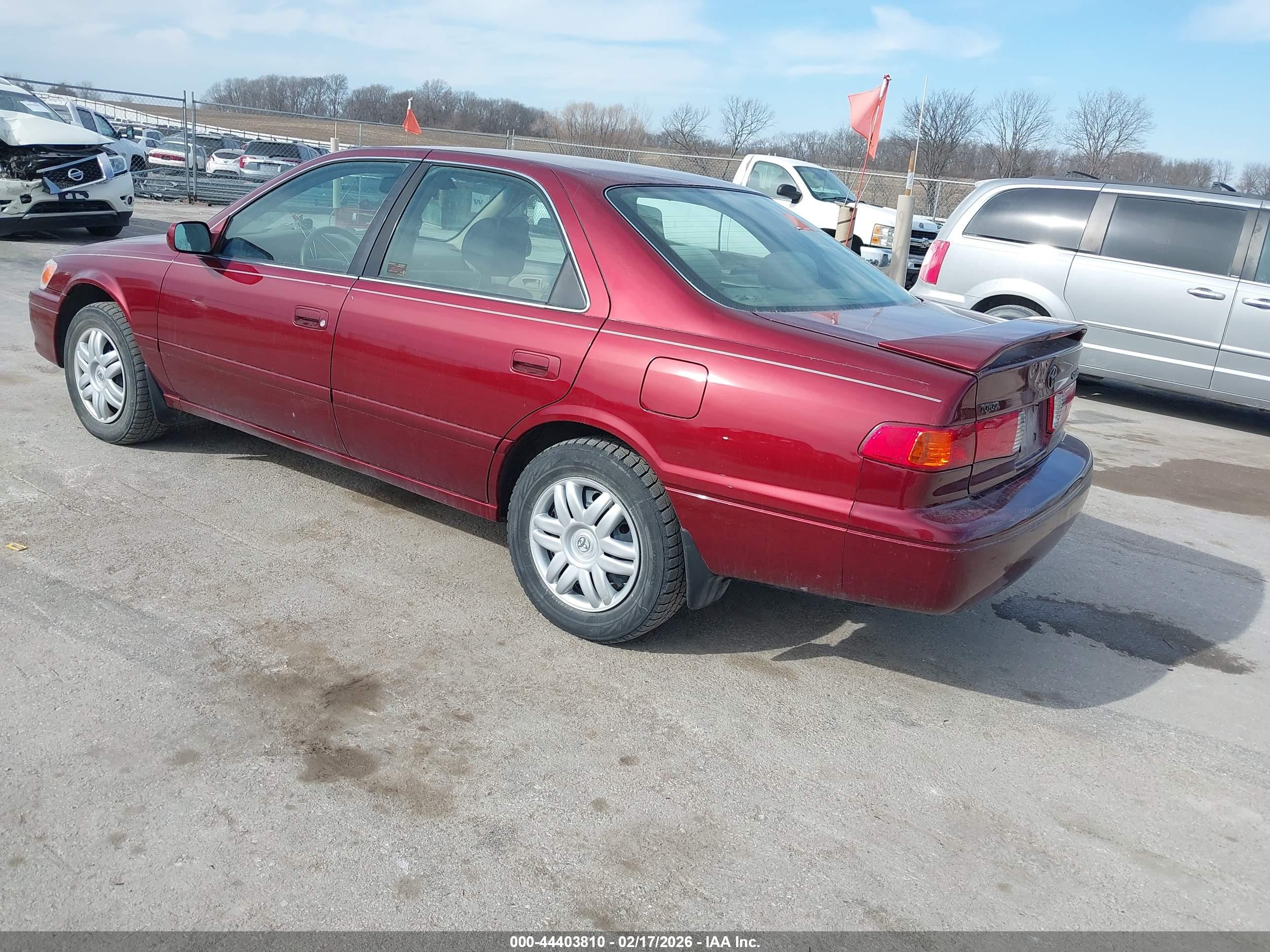 TOYOTA CAMRY image 3