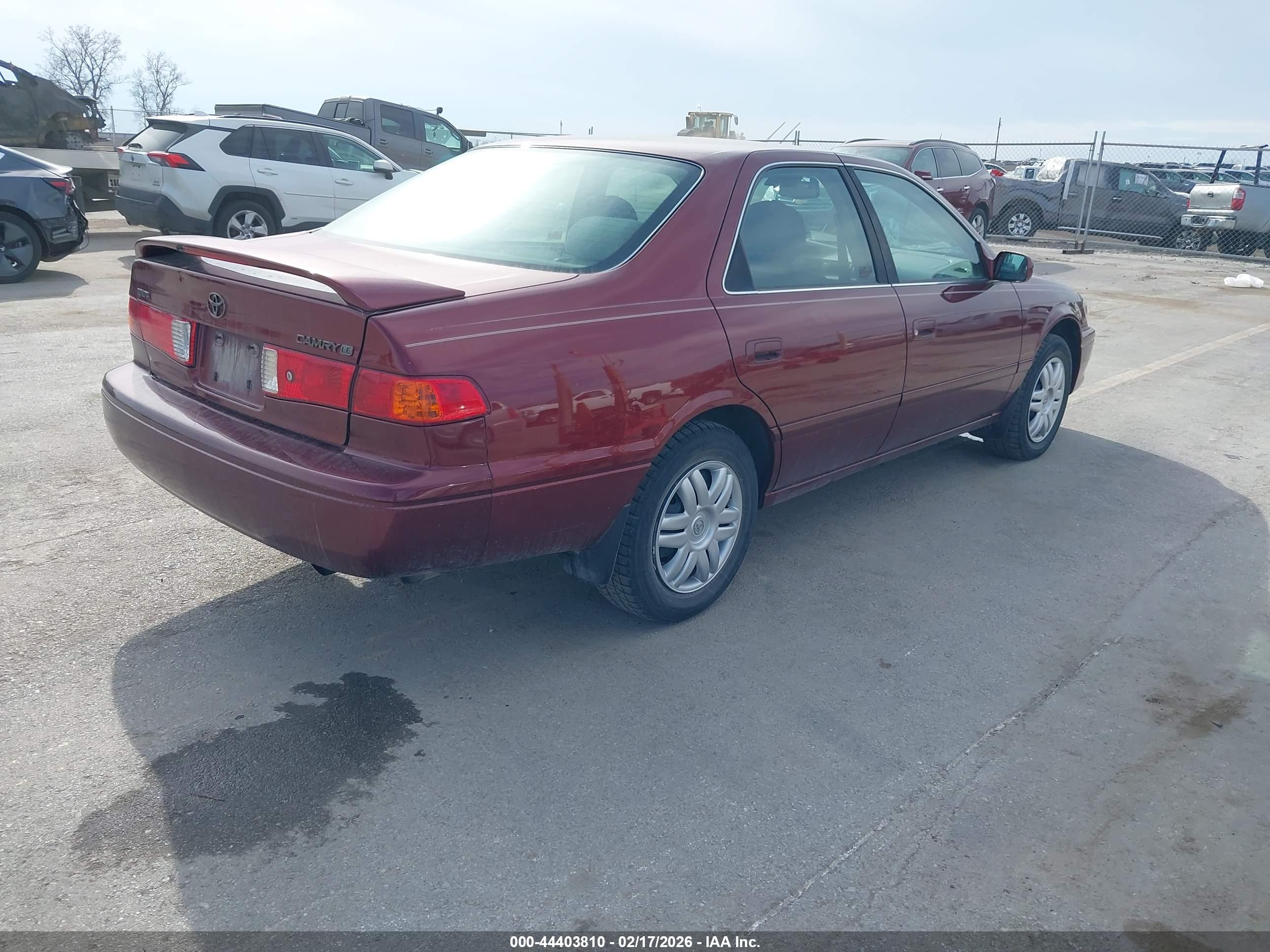 TOYOTA CAMRY image 4