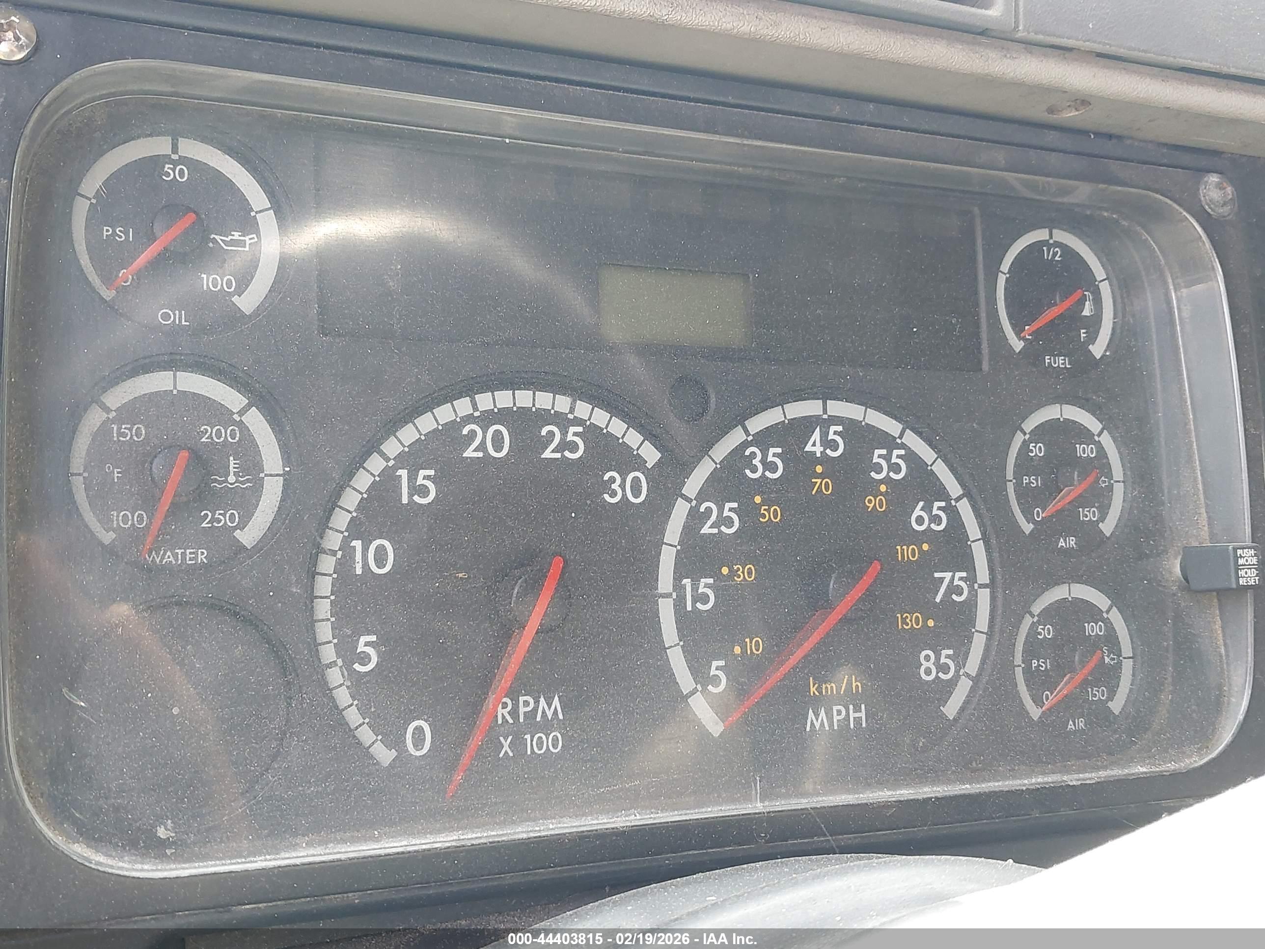 FREIGHTLINER CONVENTIONAL image 6