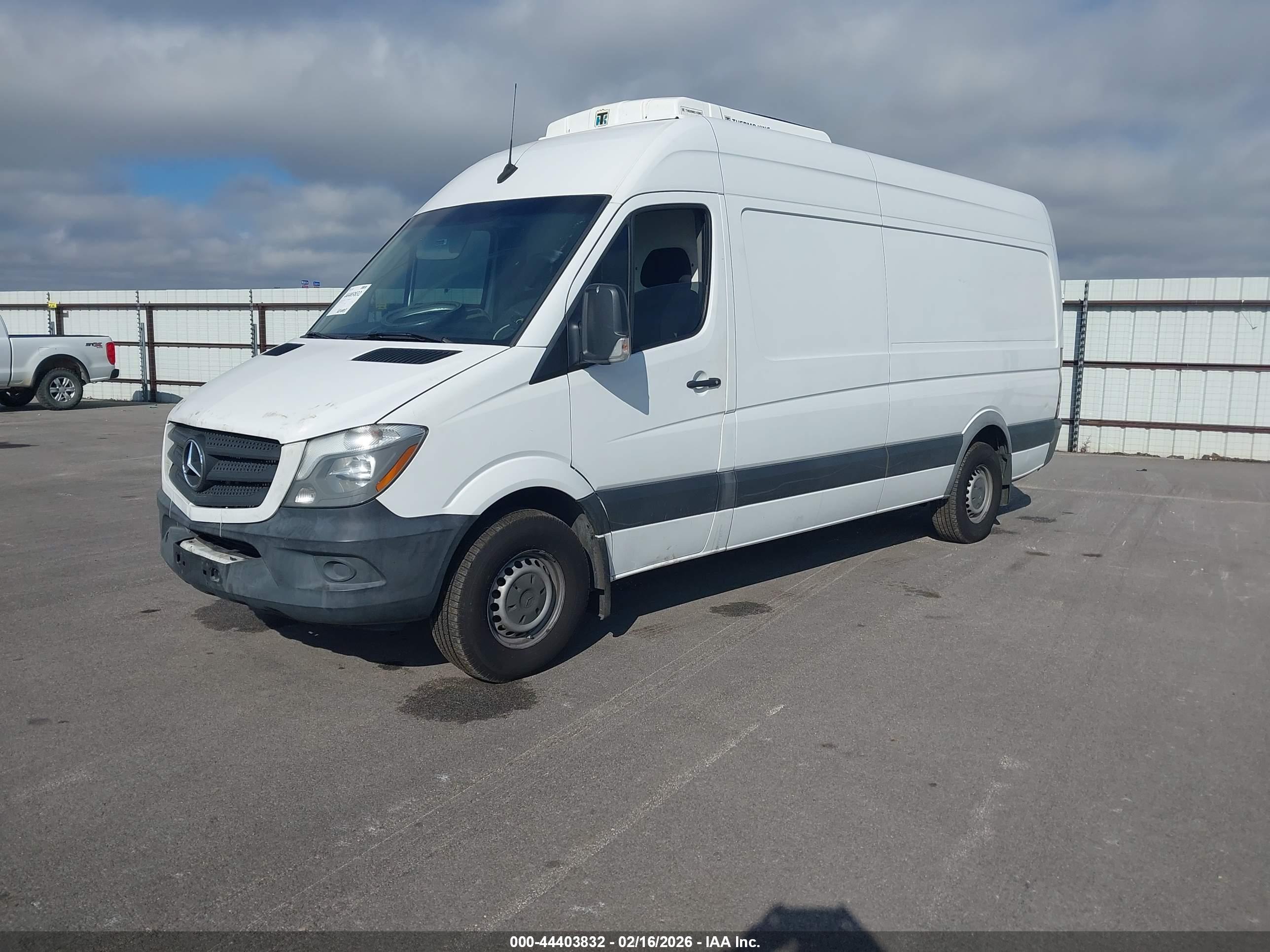 MERCEDES-BENZ SPRINTER image 2