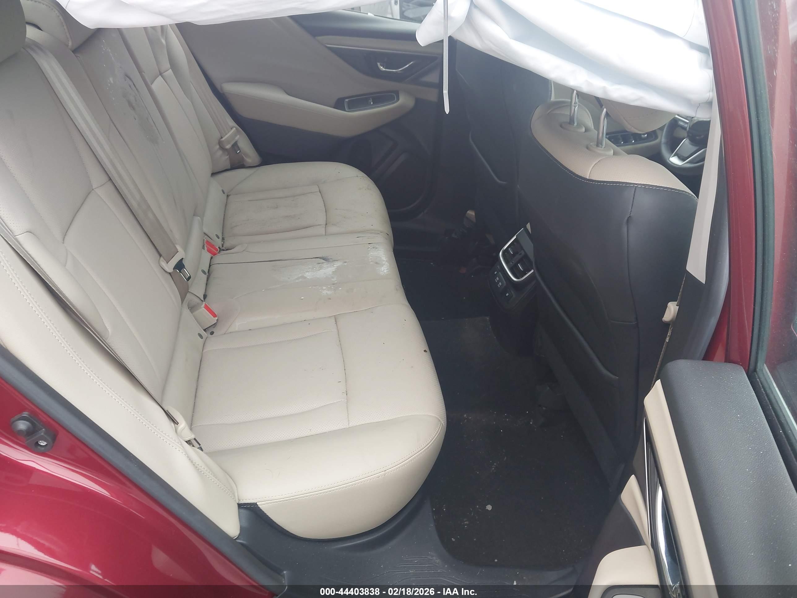 SUBARU LEGACY image 8