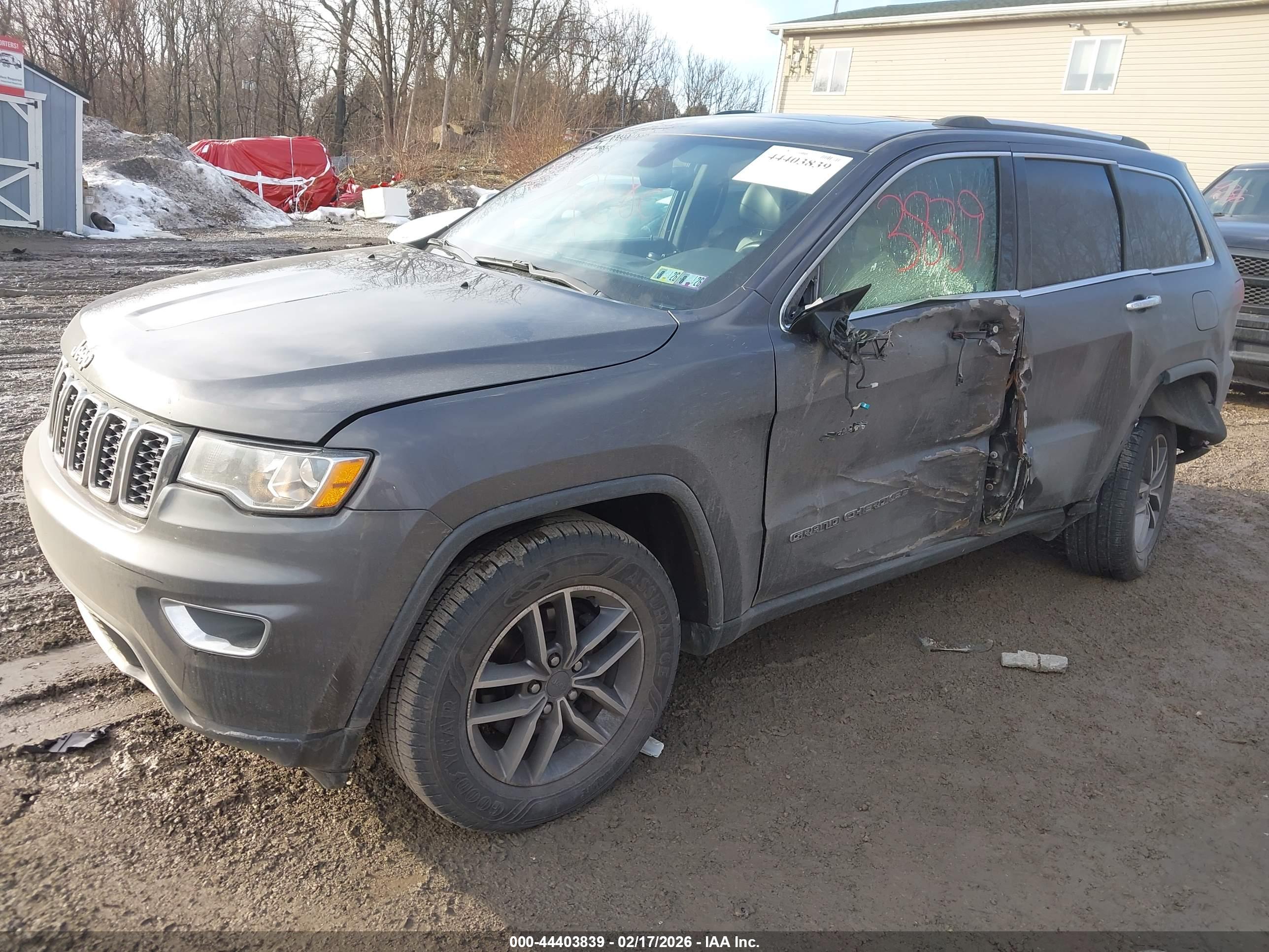 JEEP GRAND image 2